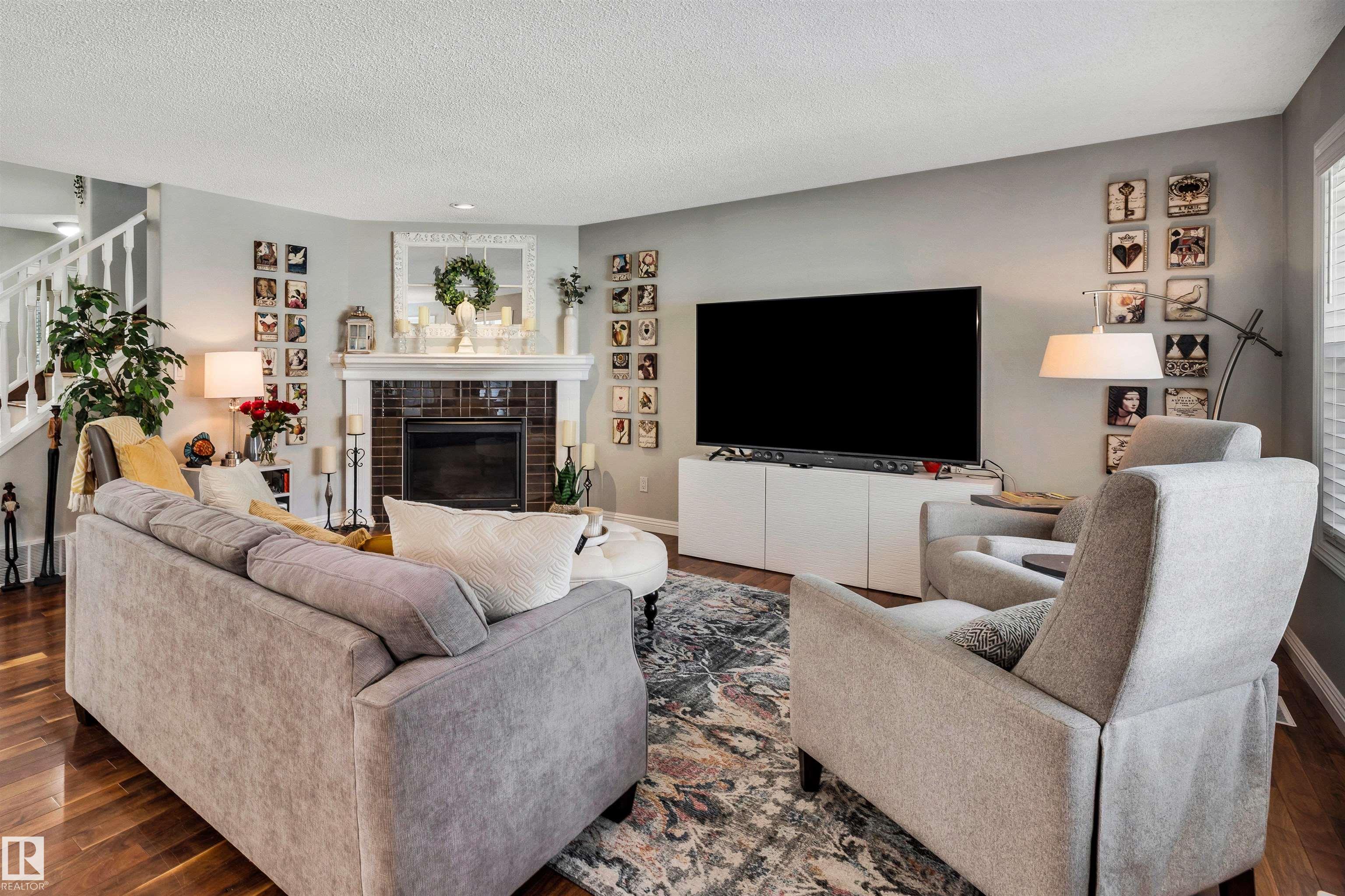 Photo 10 at 9804 145 Avenue NW, Griesbach, Edmonton