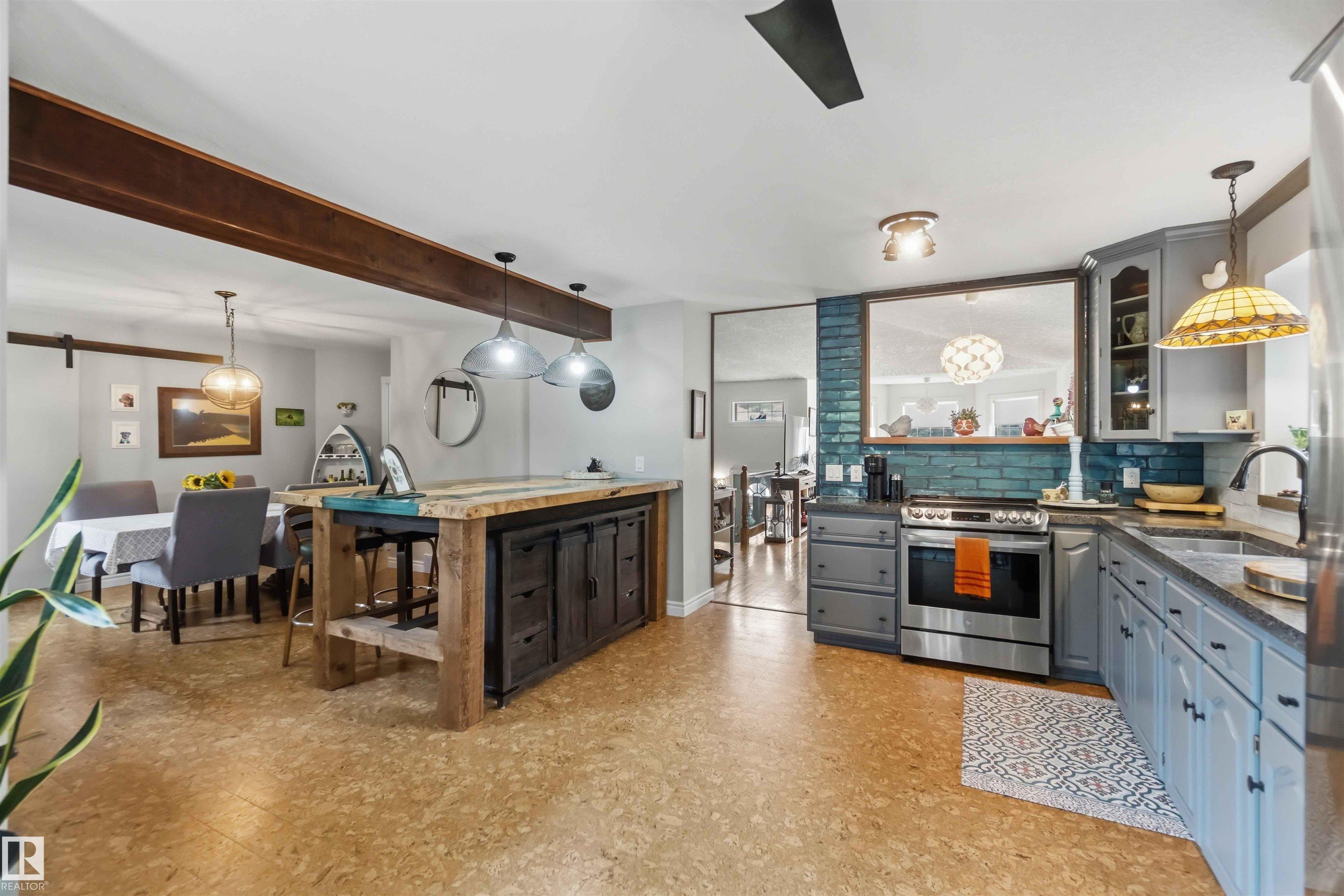 Photo 13 at 205 - 52552 Rge Road 224, Sun Hill Estates, Rural Strathcona County