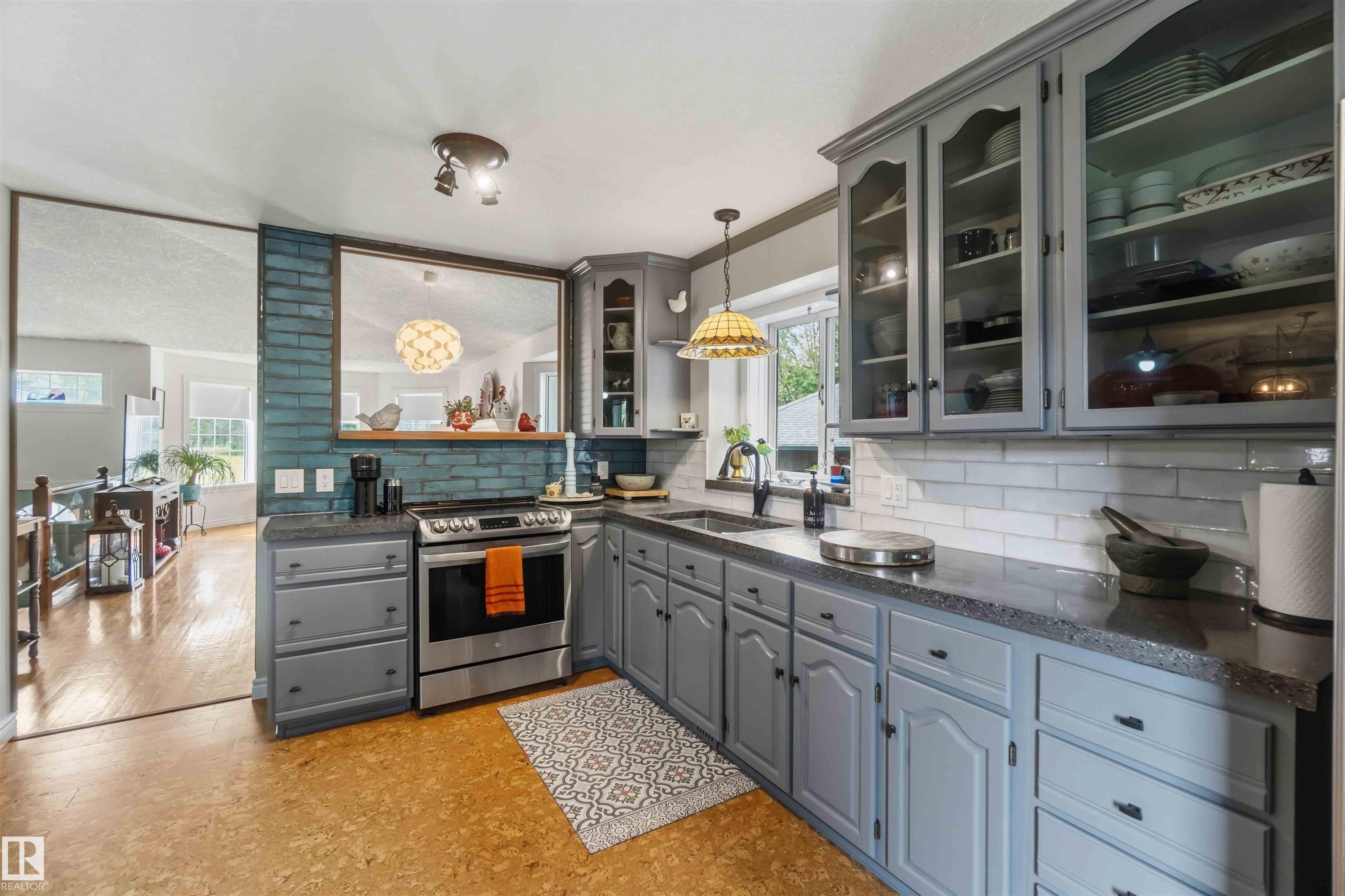 Photo 14 at 205 - 52552 Rge Road 224, Sun Hill Estates, Rural Strathcona County