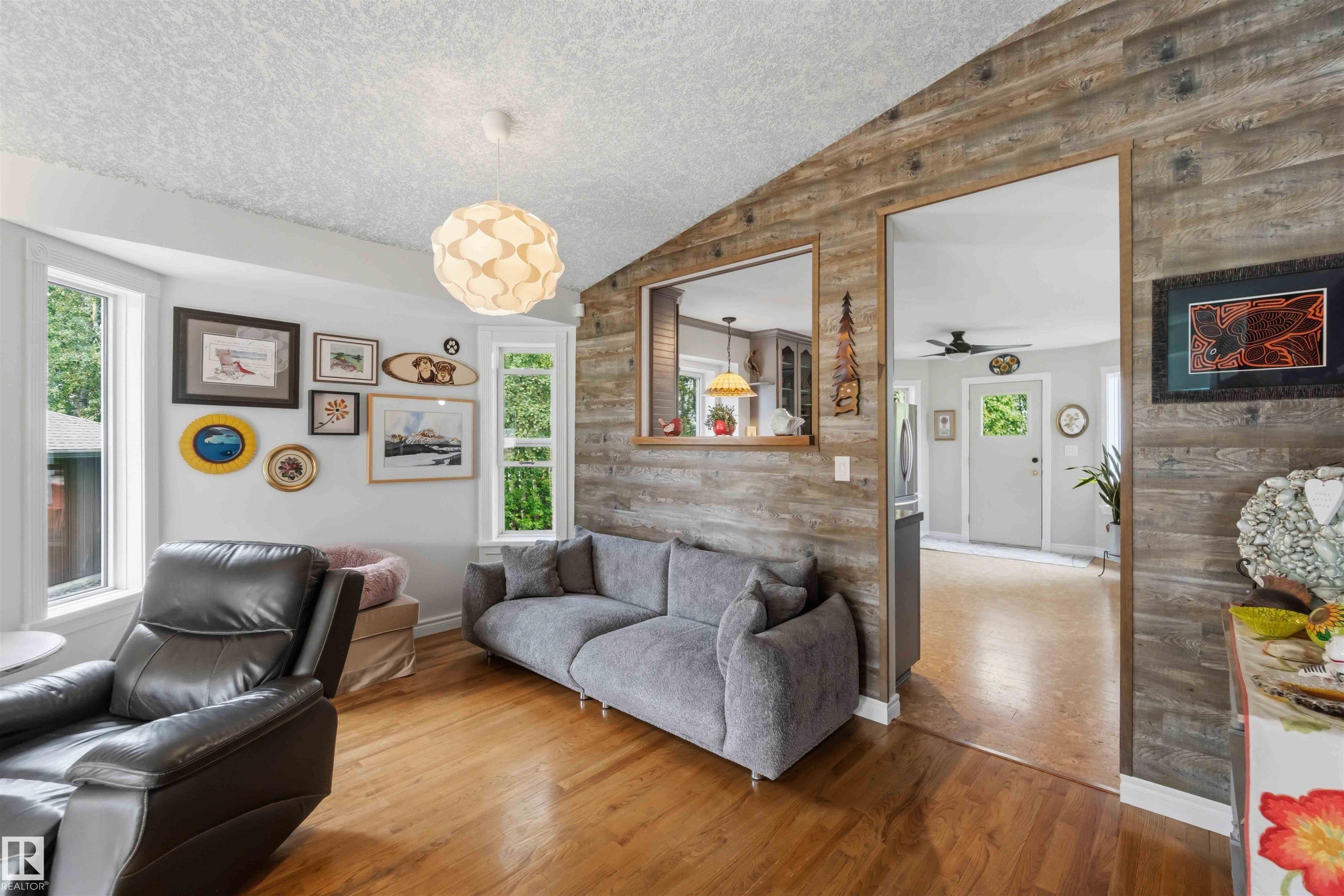 Photo 8 at 205 - 52552 Rge Road 224, Sun Hill Estates, Rural Strathcona County