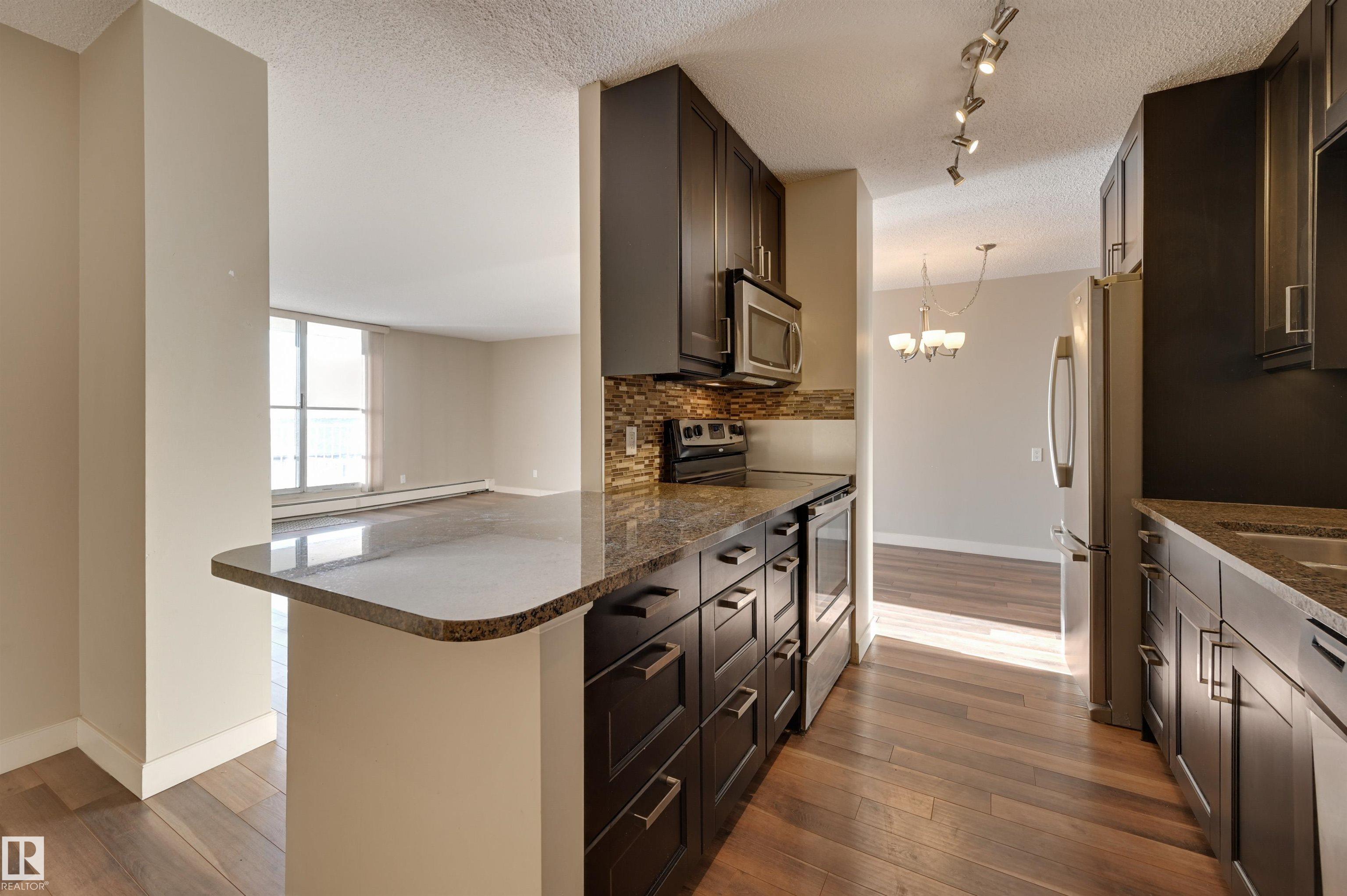 406 - 12141 Jasper Avenue NW, Wîhkwêntôwin, Edmonton