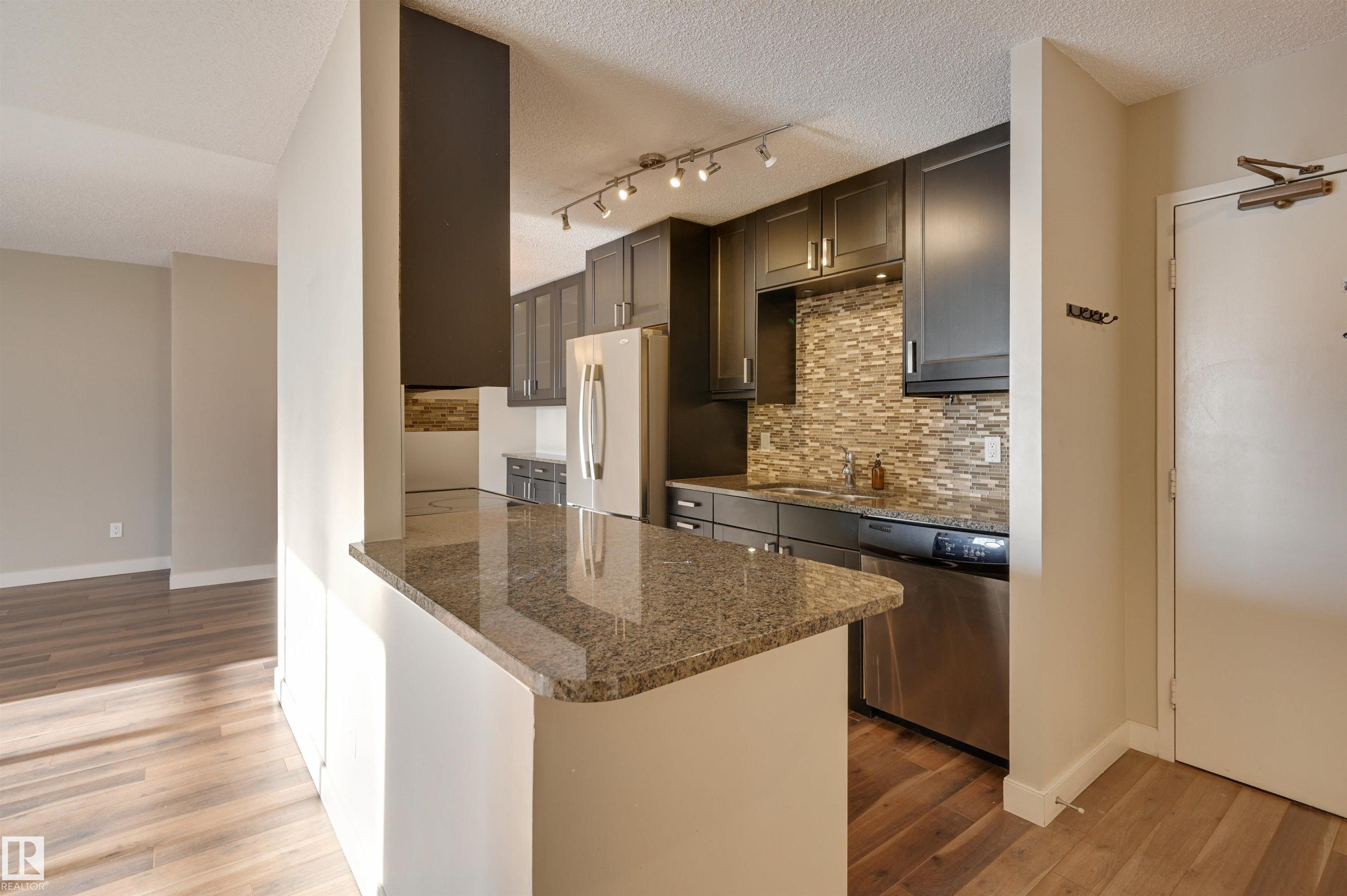 Photo 18 at 406 - 12141 Jasper Avenue NW, Wîhkwêntôwin, Edmonton