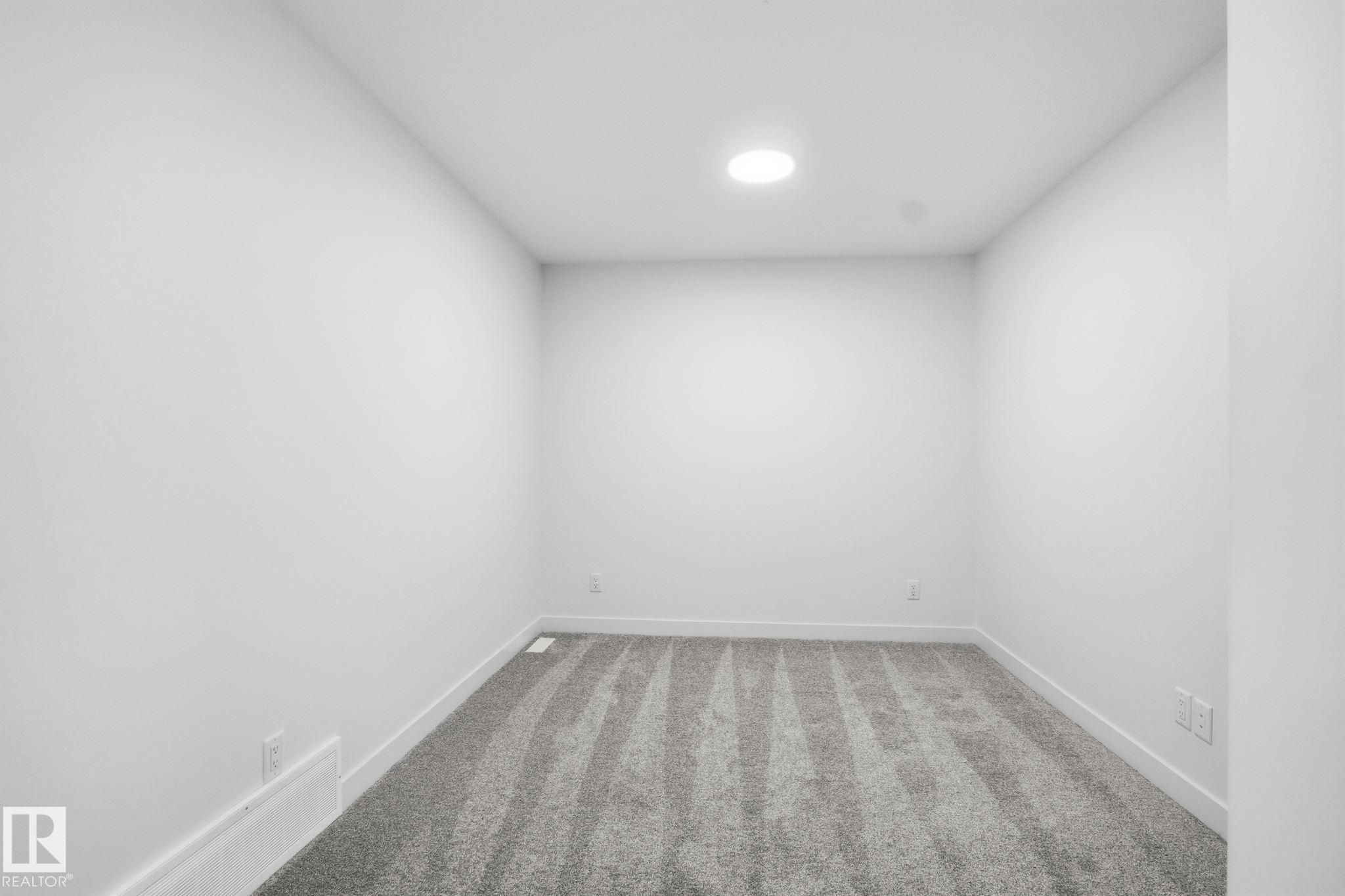 Photo 10 at 3713 Erlanger Drive NW, Edgemont, Edmonton