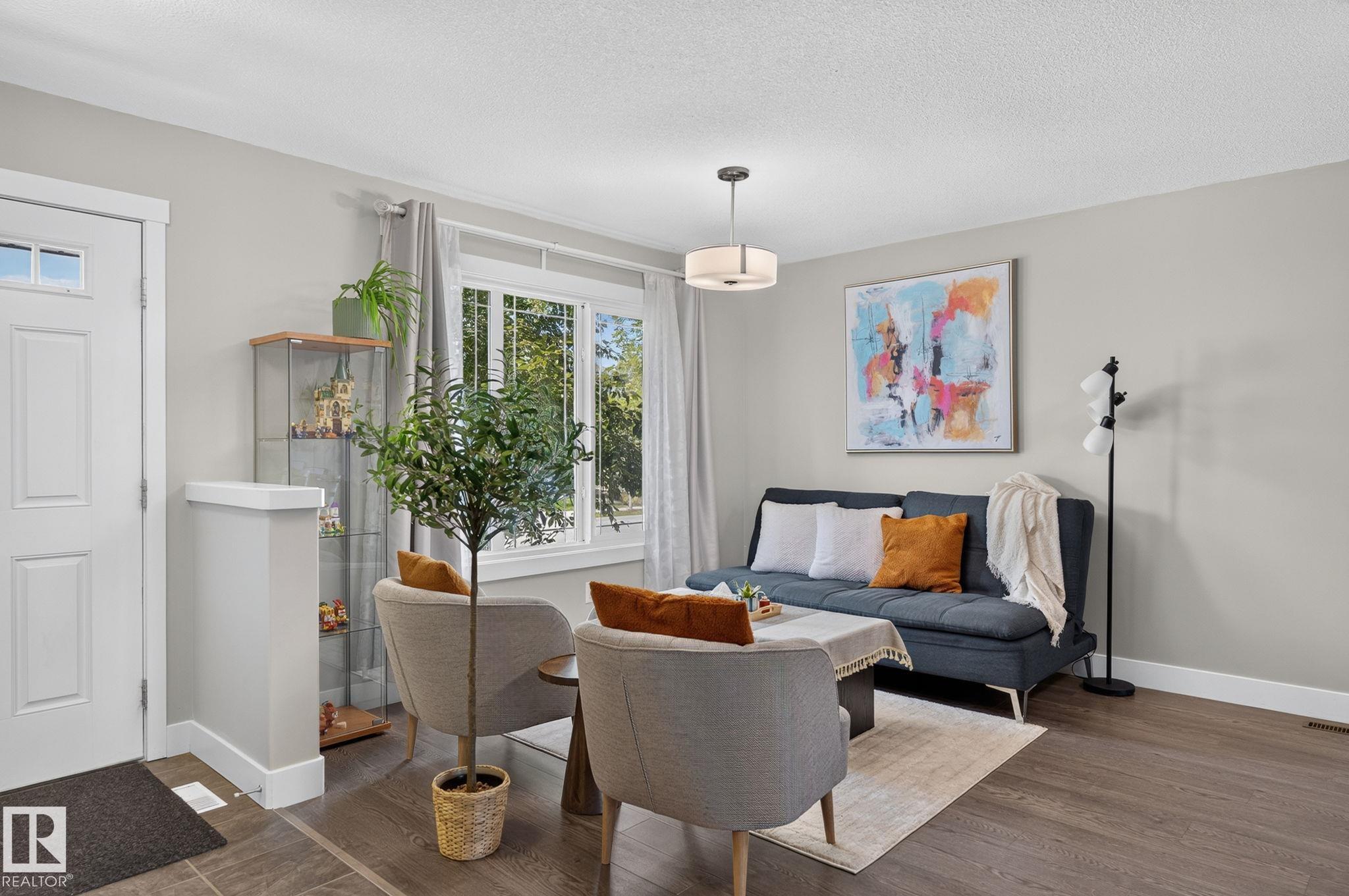 Photo 6 at 33 Durrand Bend, South Pointe, Fort Saskatchewan