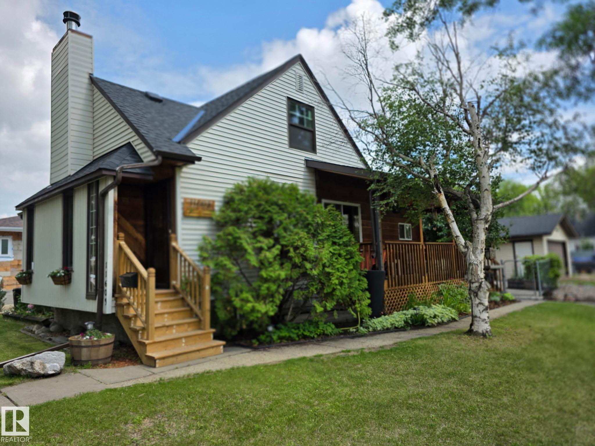 11603 70 Street NW, Bellevue, Edmonton