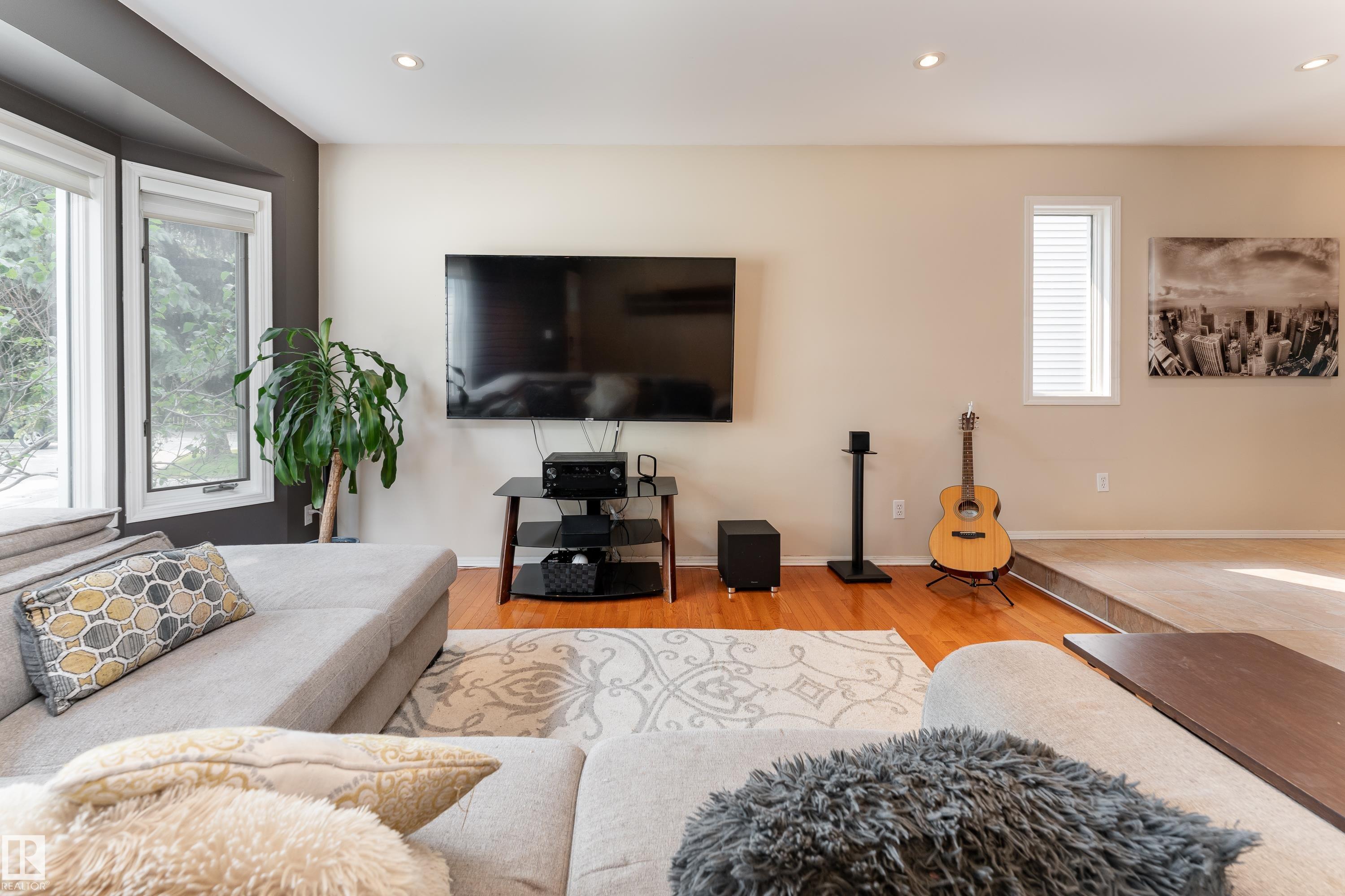 Photo 14 at 14 Durand Place, Deer Ridge, St. Albert