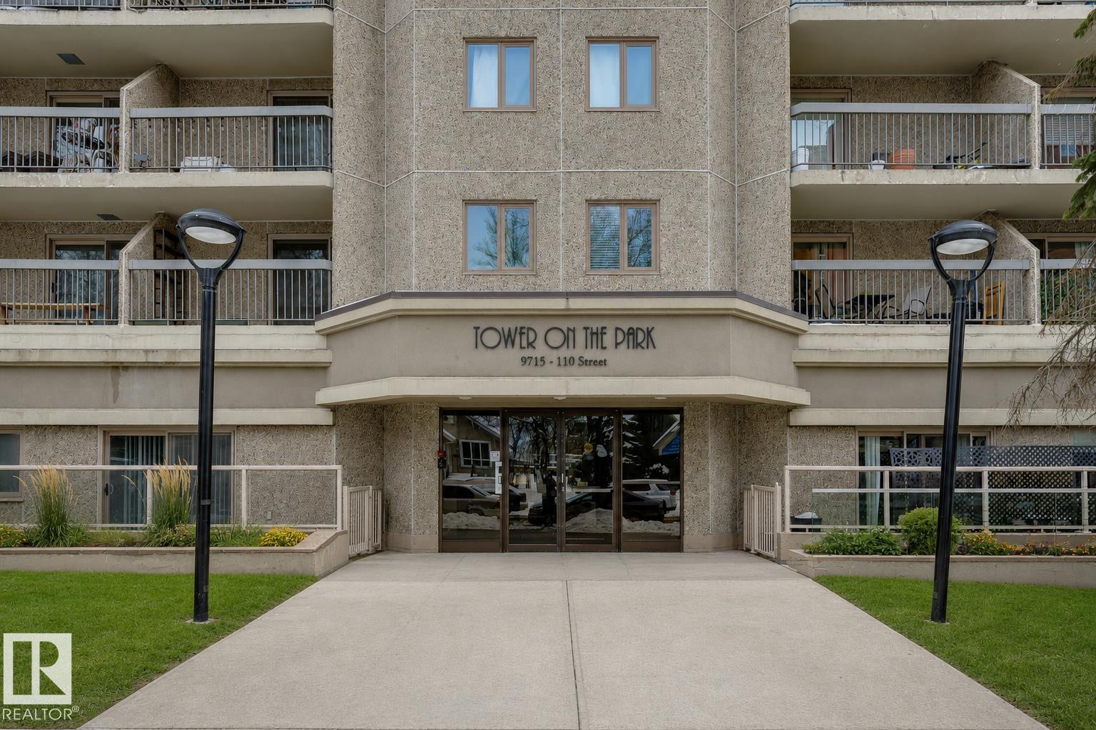404 - 9715 110 Street NW, Wîhkwêntôwin, Edmonton