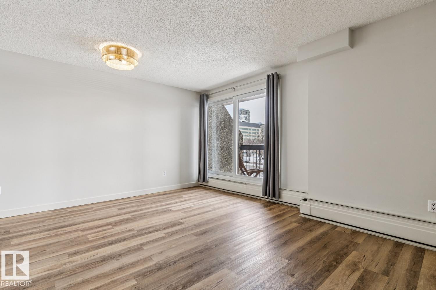 Photo 10 at 404 - 9715 110 Street NW, Wîhkwêntôwin, Edmonton