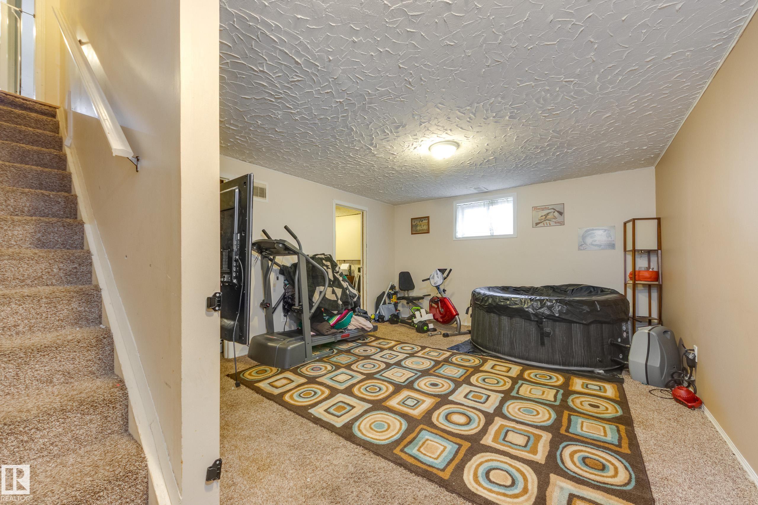 Photo 22 at 17328 106 Street NW, Baturyn, Edmonton