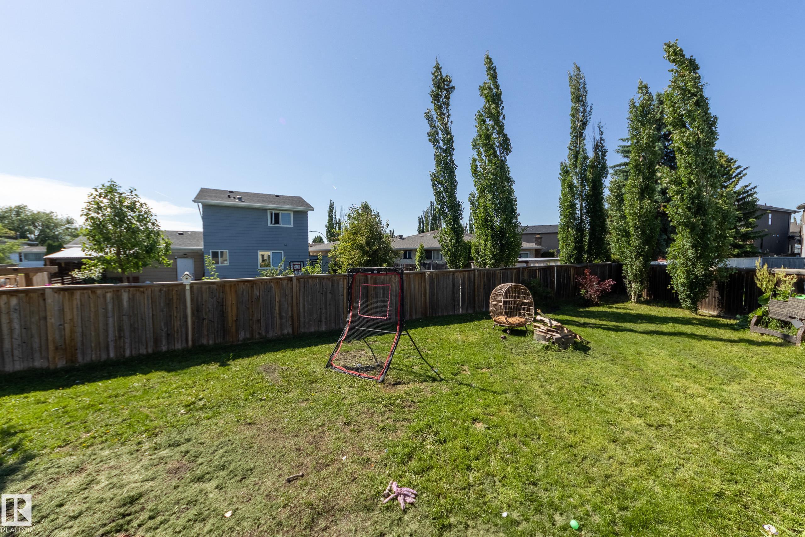 Photo 32 at 17328 106 Street NW, Baturyn, Edmonton