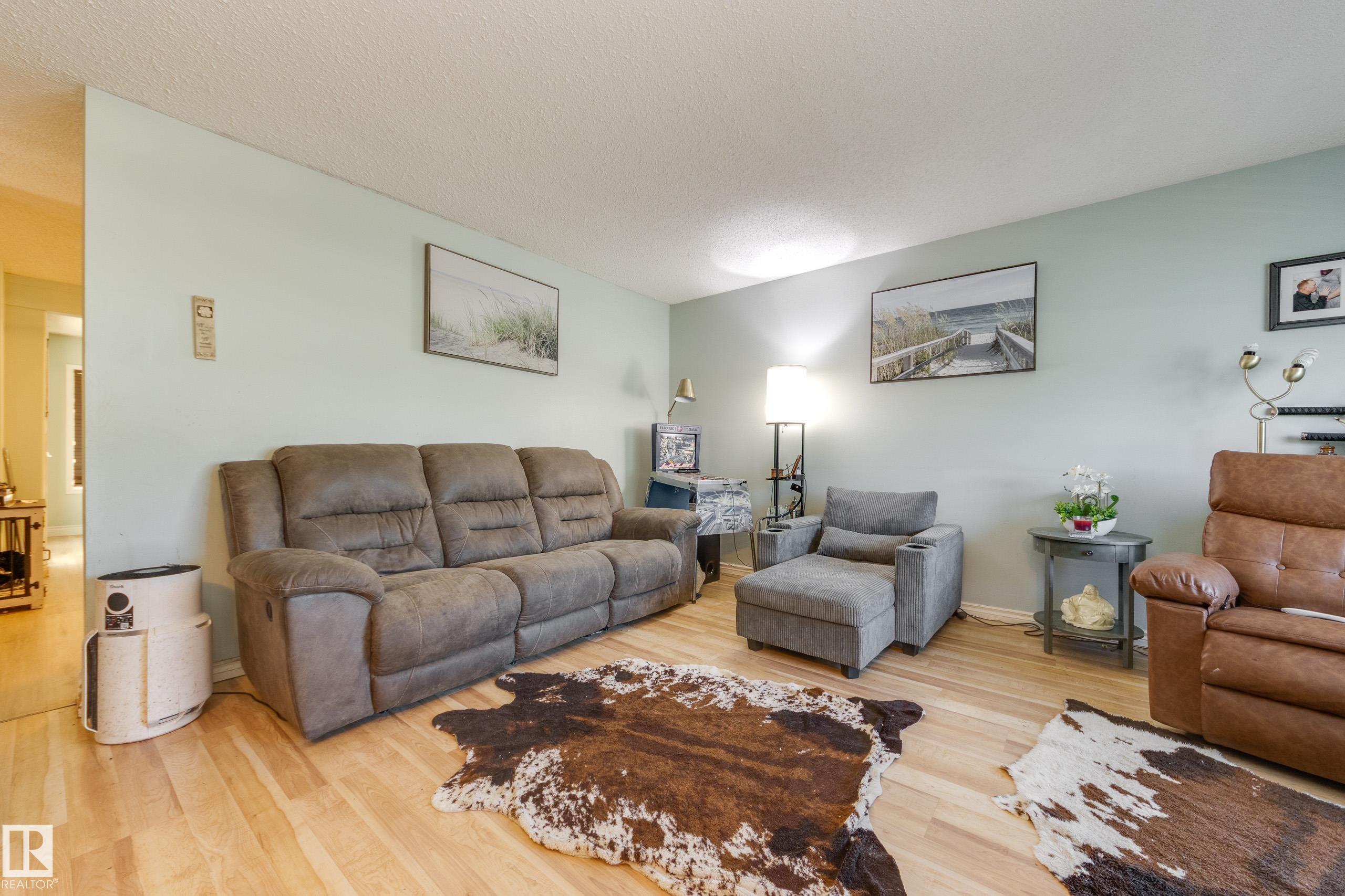 17328 106 Street NW, Baturyn, Edmonton