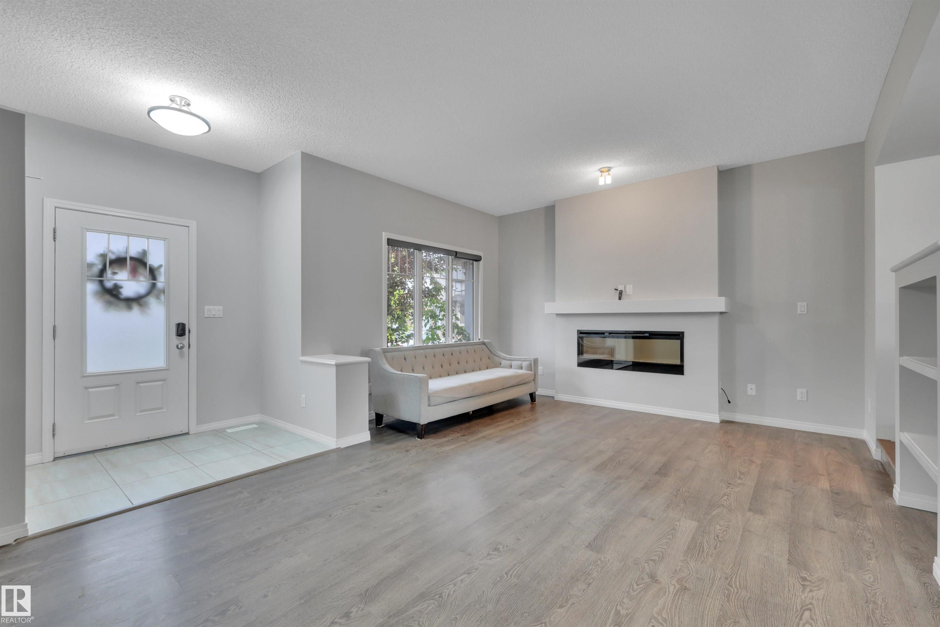 Photo 6 at 2801 Coughlan Green green SW, Chappelle Area, Edmonton