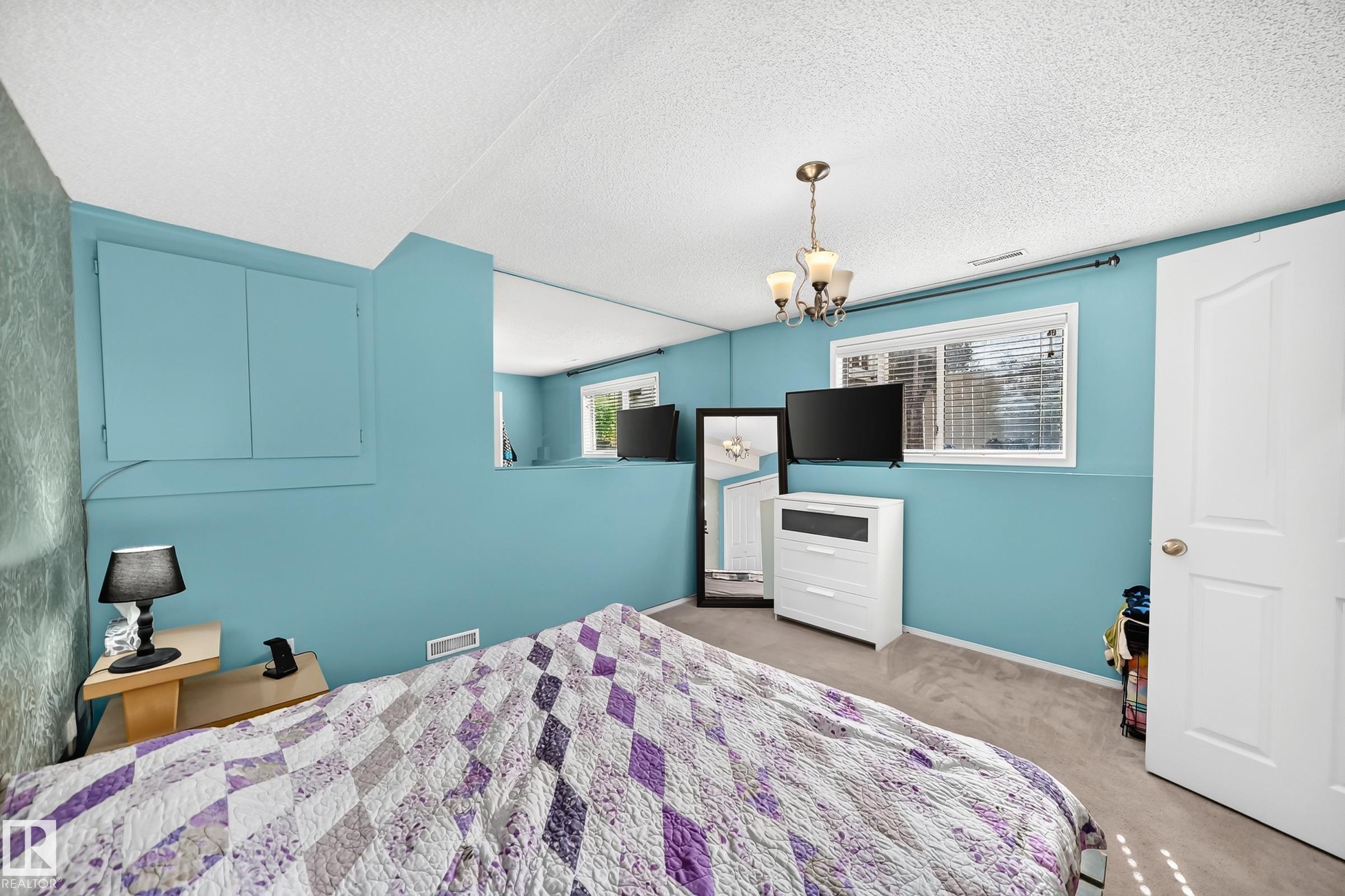 https://zimg.paragon.ice.com/ParagonImages/Property/PM/RAE/225409368/31/0/0/f3ab223dcac6be318f922cacd0028f54/1/8e77db6666a6b843b4d0dbc251eb4968/225409368-e61f9faf-1092-46c9-9d12-0c1d2fdc5f9c.JPG