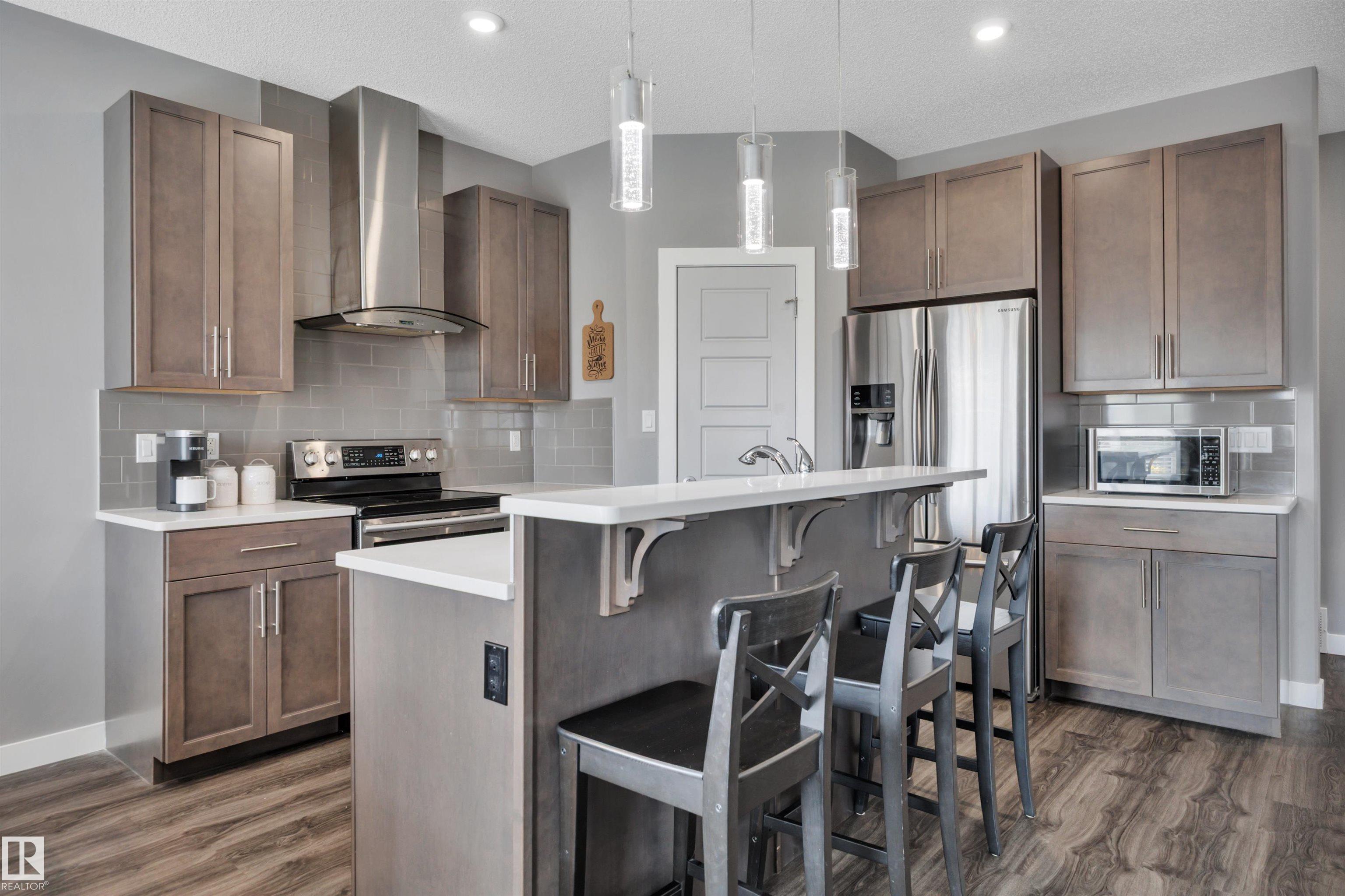 14 Mckenzie Close, Meadowview Park, Leduc