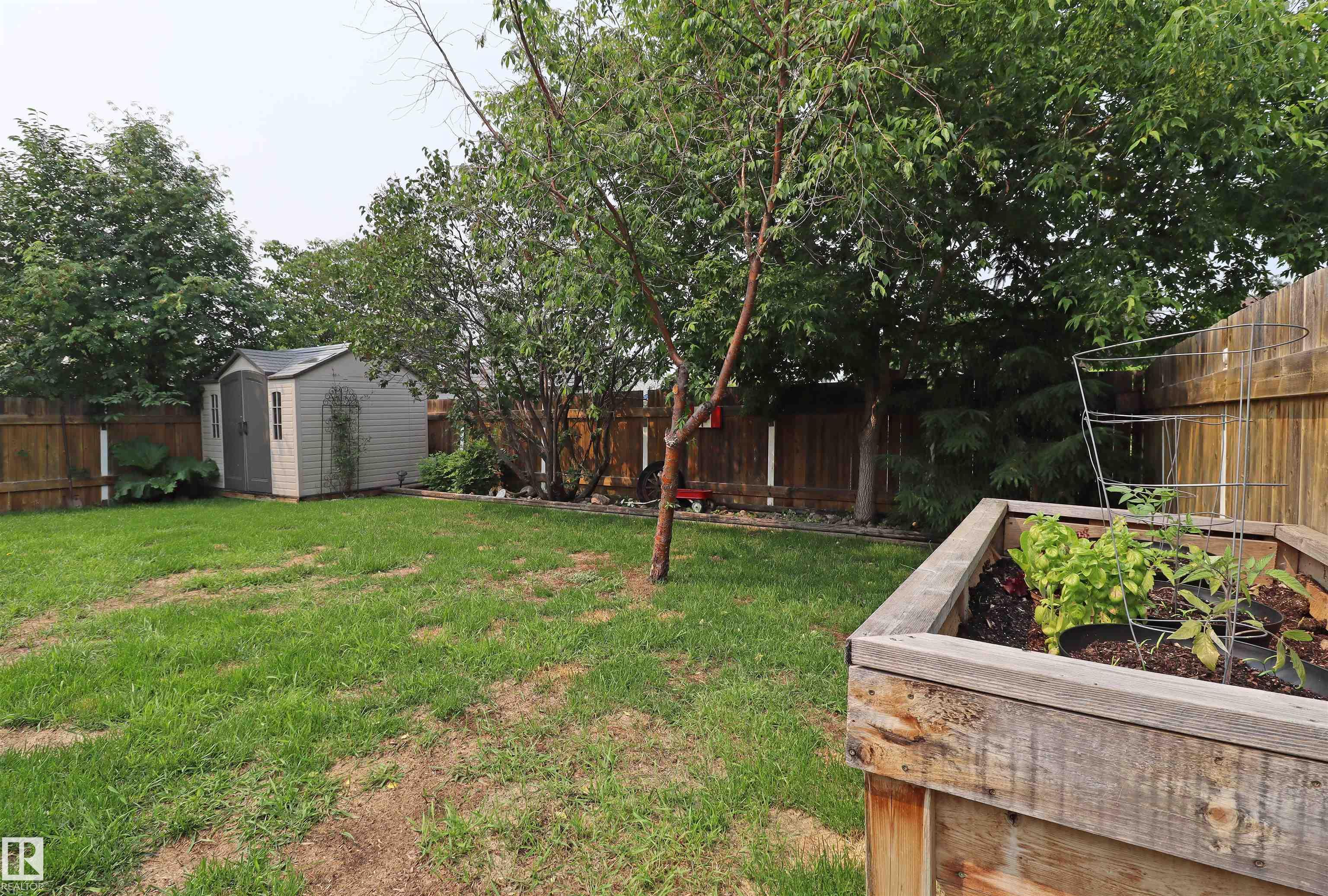 Photo 44 at 20 Aberdeen Way, St. Andrews, Stony Plain