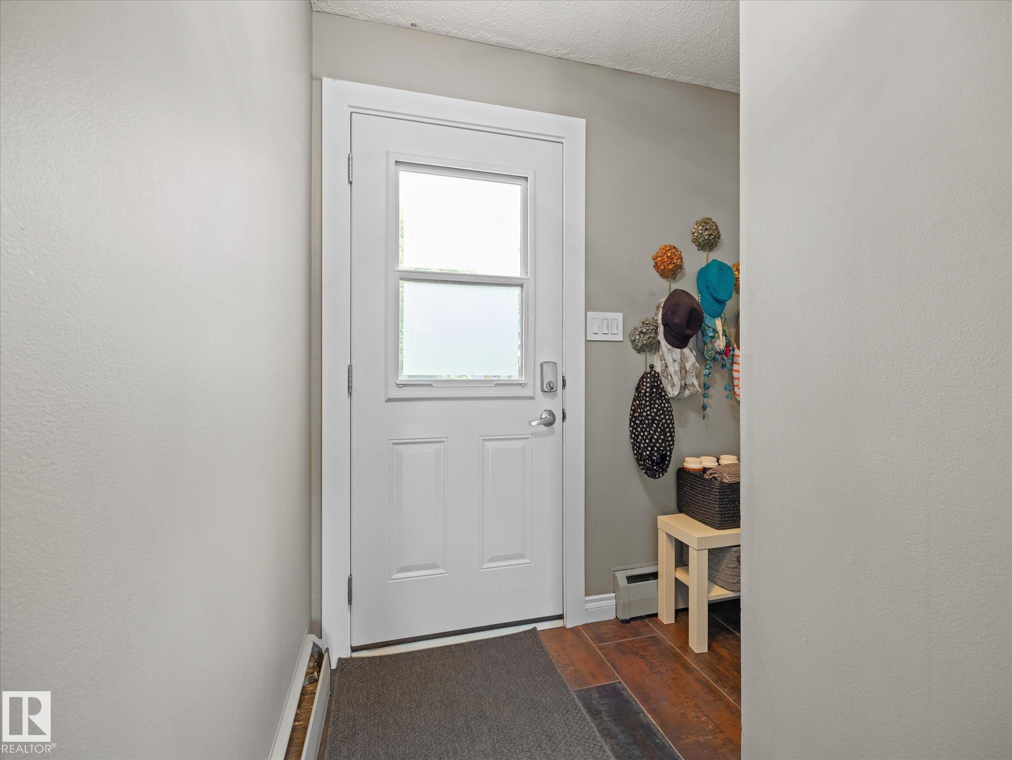 https://zimg.paragon.ice.com/ParagonImages/Property/PM/RAE/225409378/31/0/0/954f092208e896d17e47eecaf9da140a/1/3bf48a60b6e16e24a3c273a05d083d31/225409378-eeaf783a-d399-4752-944d-b5424be9a53c.JPG