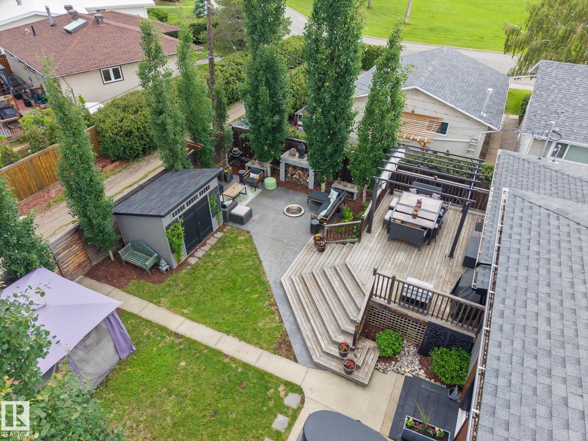 https://zimg.paragon.ice.com/ParagonImages/Property/PM/RAE/225409378/37/0/0/d3dfd93bba19bc22e5995e801c3d205f/1/3bf48a60b6e16e24a3c273a05d083d31/225409378-d2654f67-de35-4b7a-a14f-fd0f8aab2479.JPG