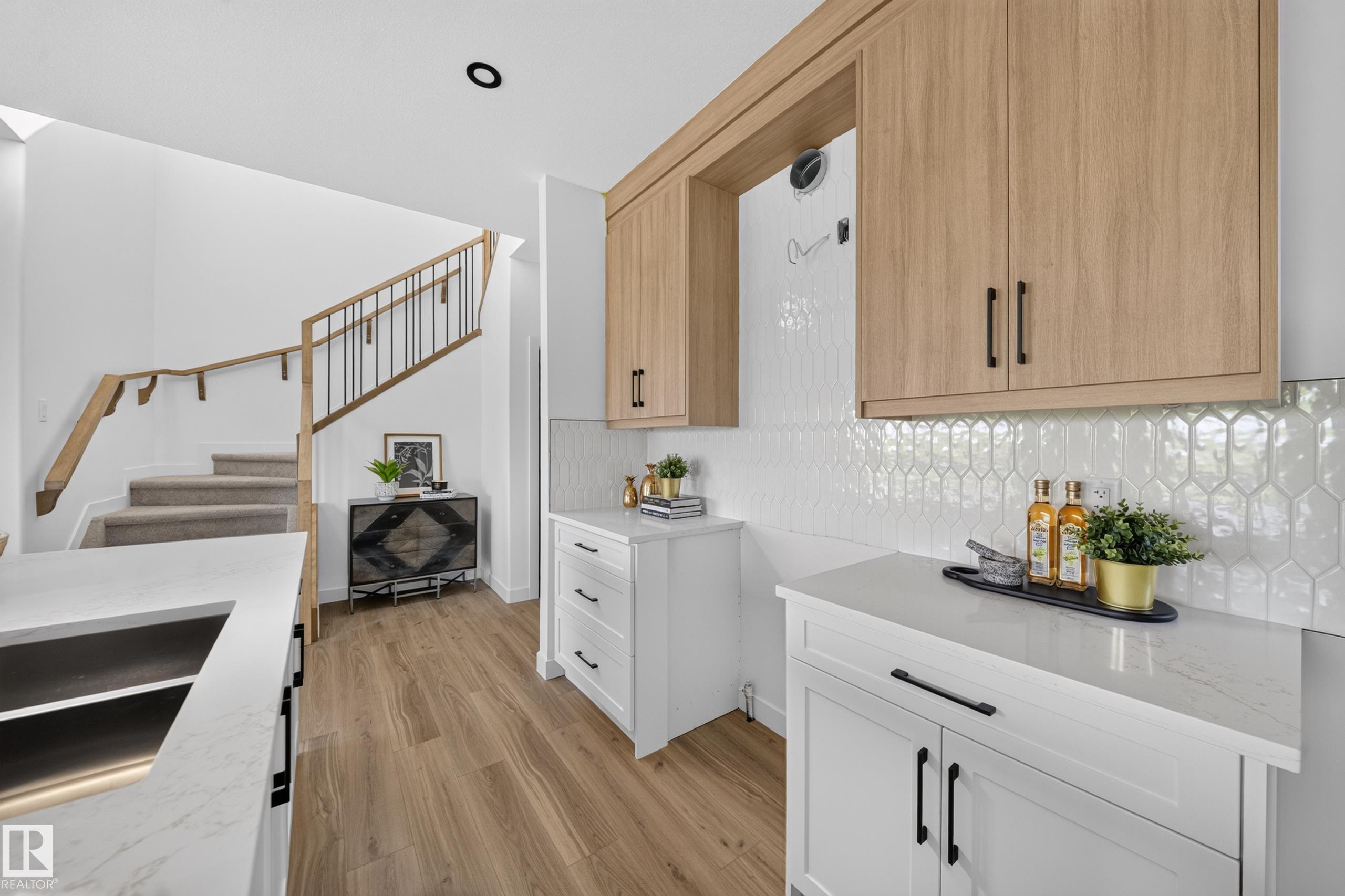 Photo 11 at 523 Ashgrove Circle, Anderson, Leduc