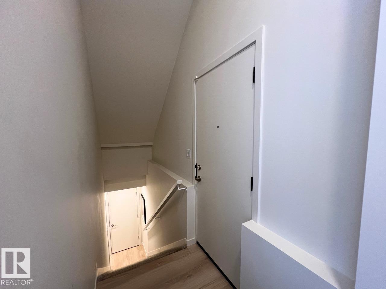 https://zimg.paragon.ice.com/ParagonImages/Property/PM/RAE/225409387/11/0/0/fb06ff4f2235d6d20bec7585ef2b3f6d/1/9fa7993e5c9f844c3459331973bb392b/225409387-c770d155-e02a-418a-96f3-9a52c5ebedd1.JPG