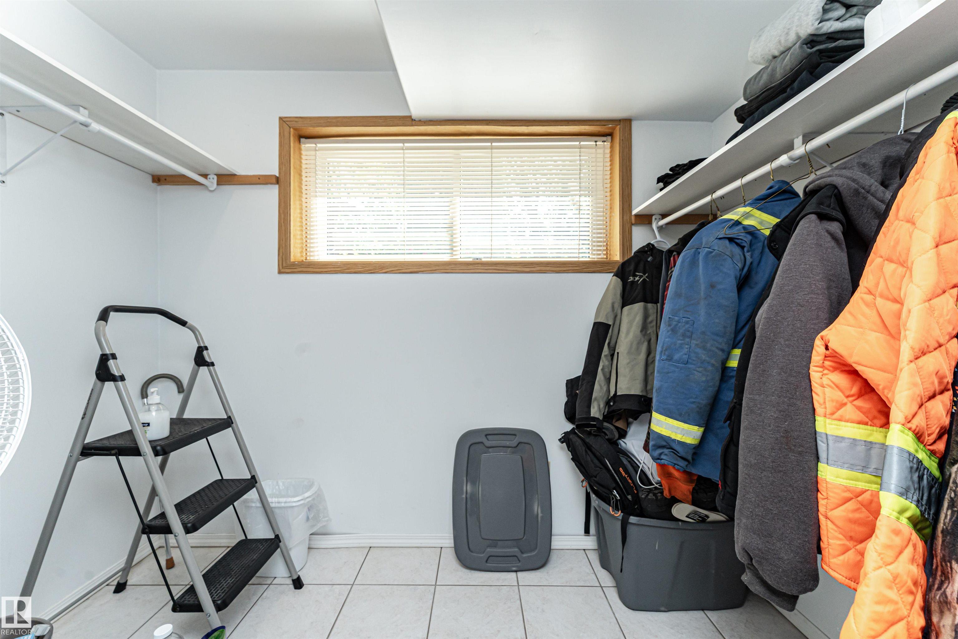 Photo 12 at 505 Sunnydale Road, Morinville
