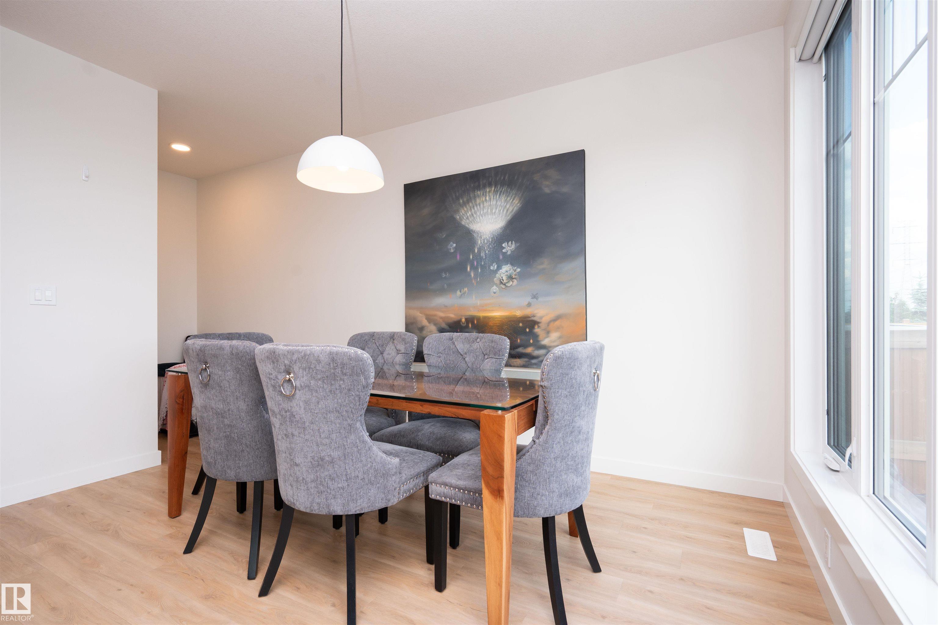 Photo 19 at 1091 Eaton Road NW, Edgemont, Edmonton