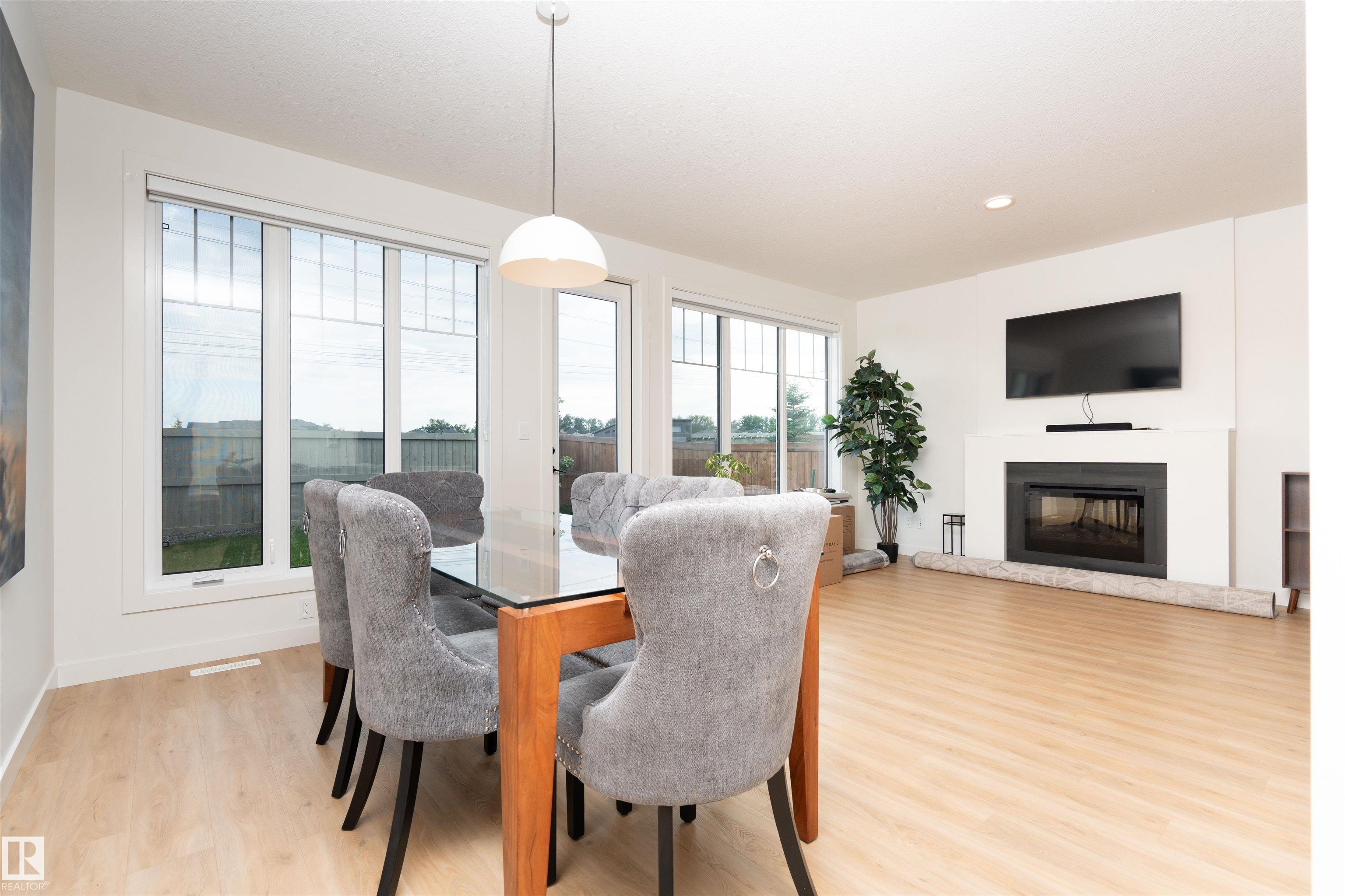 Photo 20 at 1091 Eaton Road NW, Edgemont, Edmonton