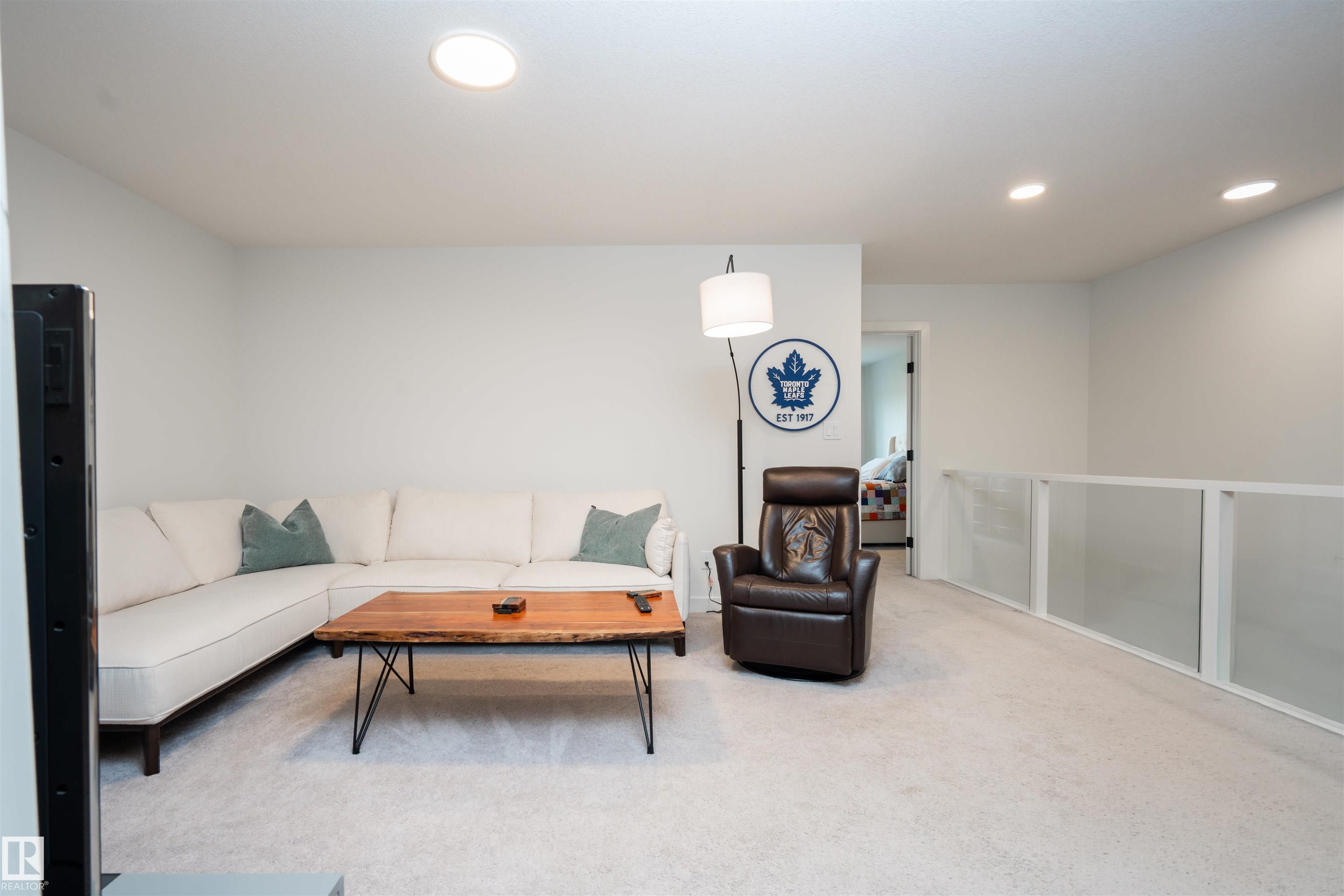 Photo 25 at 1091 Eaton Road NW, Edgemont, Edmonton