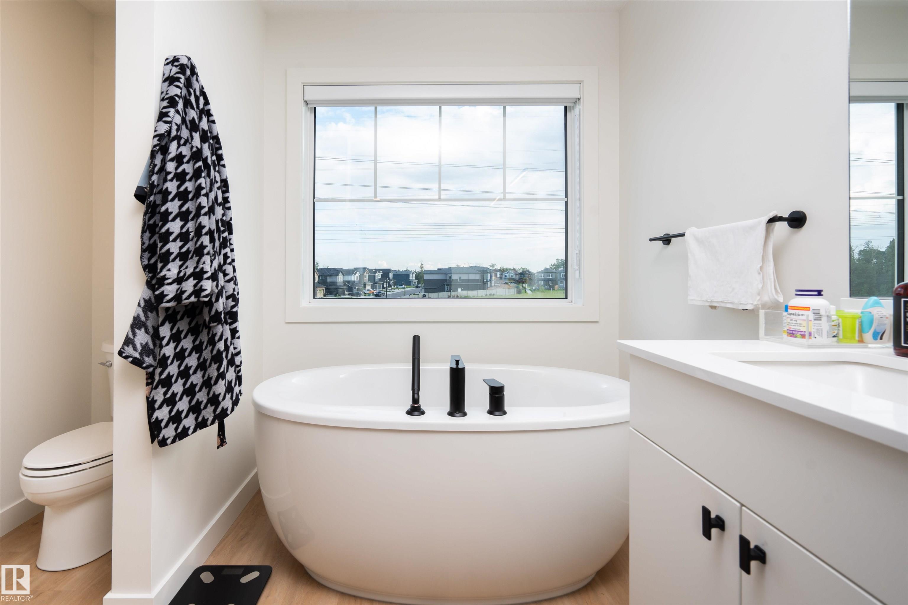 Photo 29 at 1091 Eaton Road NW, Edgemont, Edmonton