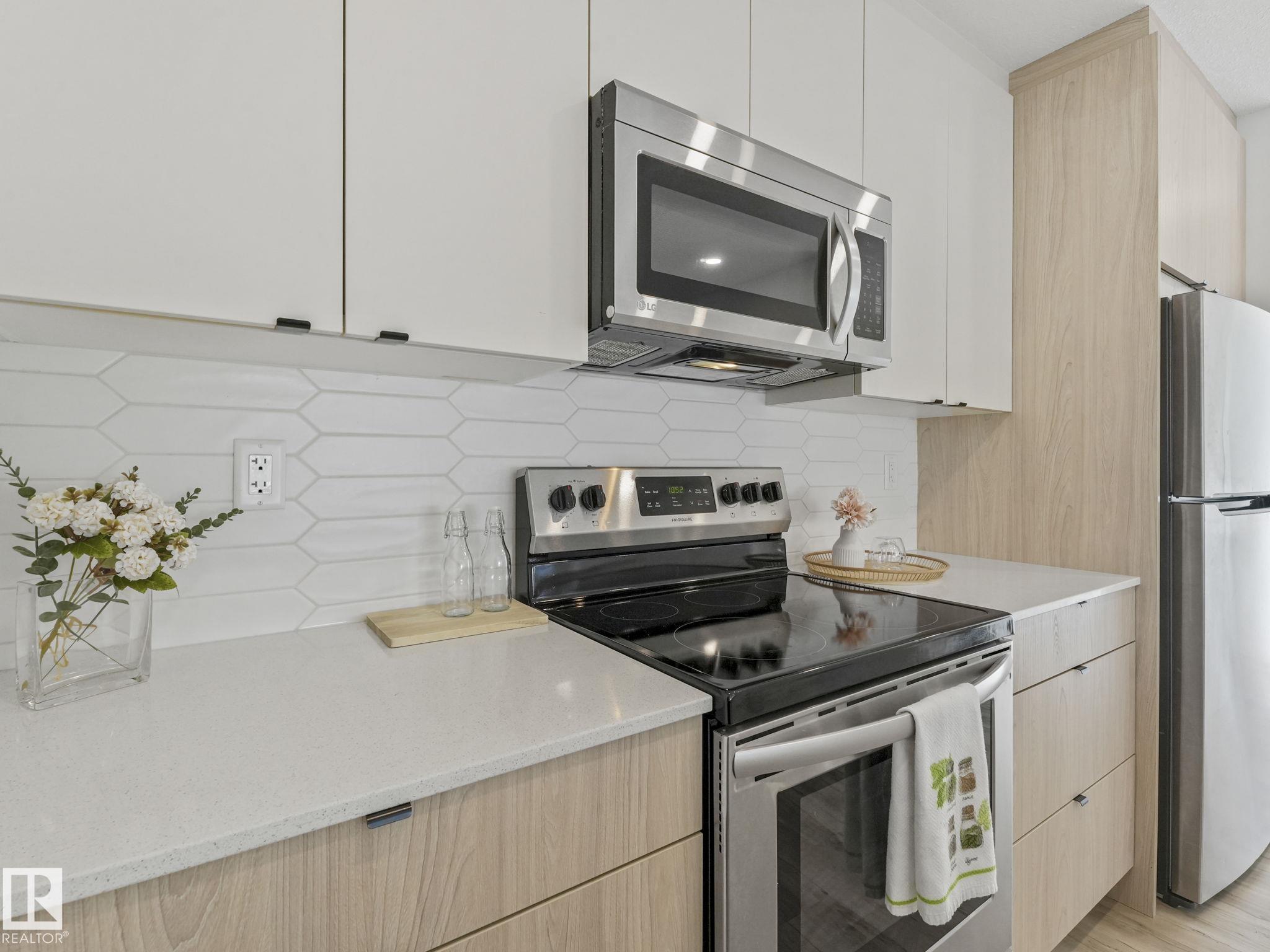 Photo 22 at 1 - 12025 92 Street NW, Alberta Avenue, Edmonton