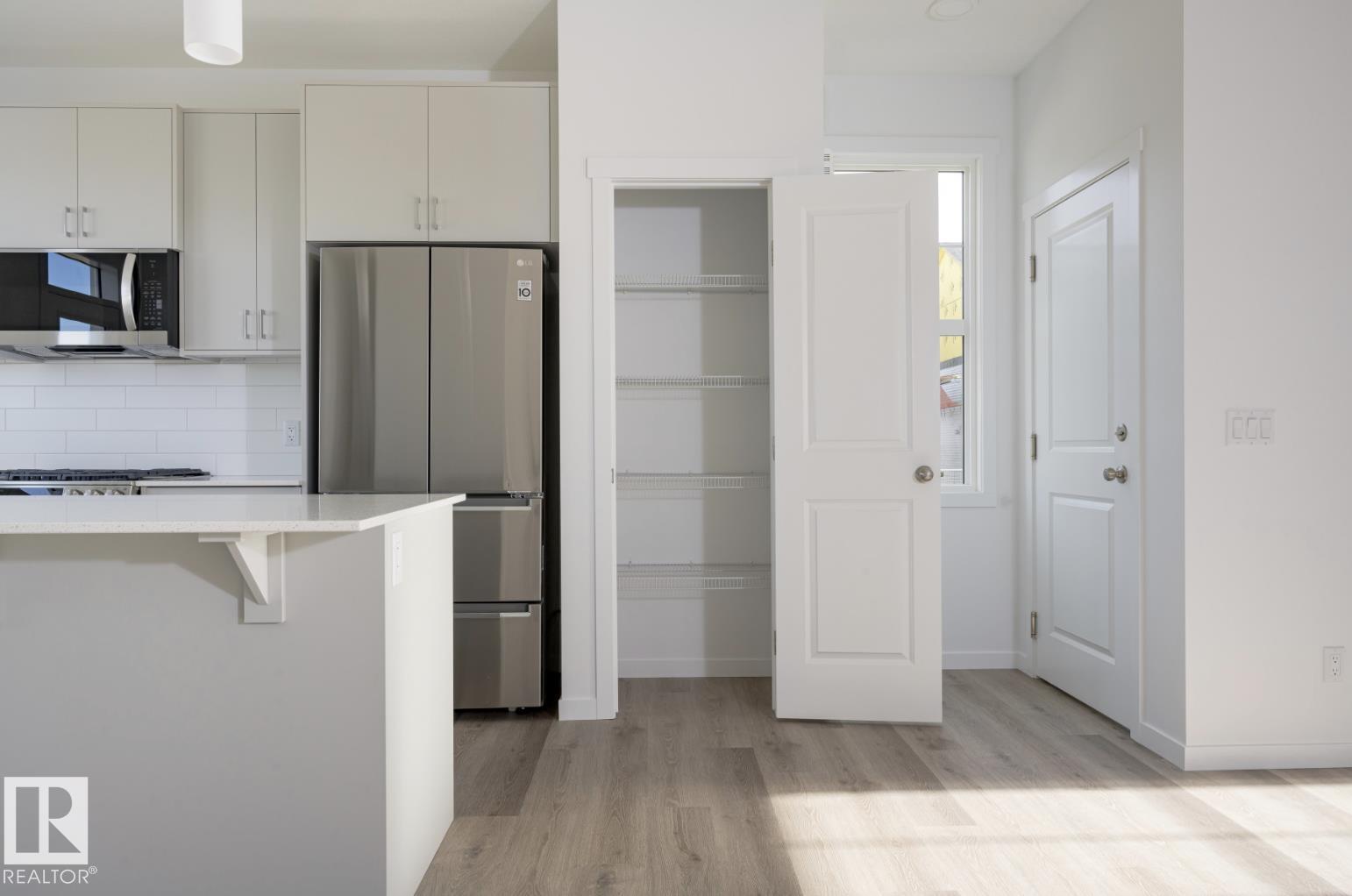 https://zimg.paragon.ice.com/ParagonImages/Property/PM/RAE/225409444/8/0/0/f73000fe2c2e82bd3022c1cf39fcbf2a/1/58a33454c698c682cdcbc9f1ec770307/225409444-af78abc5-9f5a-47f1-938d-9e85298a0497.JPG