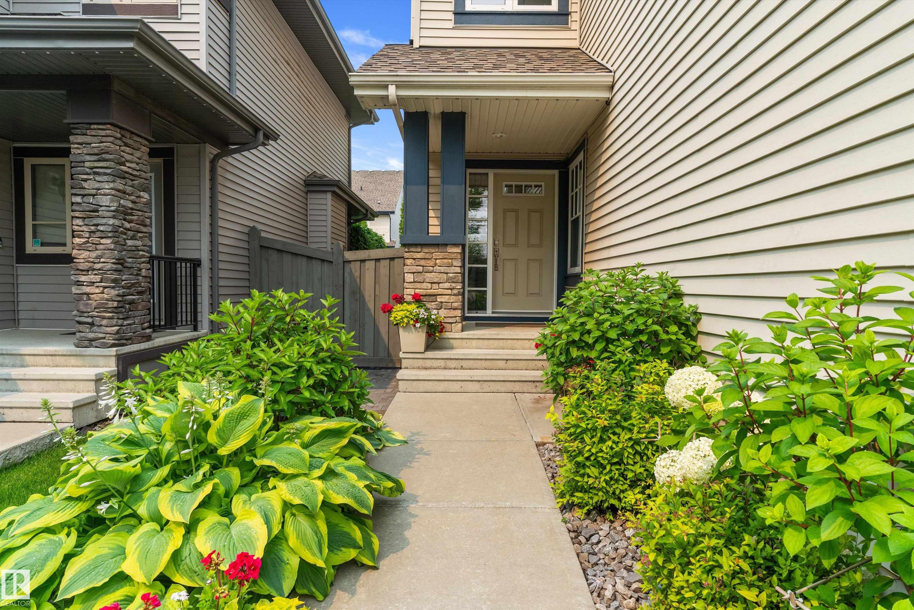 Photo 8 at 1097 Armitage Crescent SW, Ambleside, Edmonton
