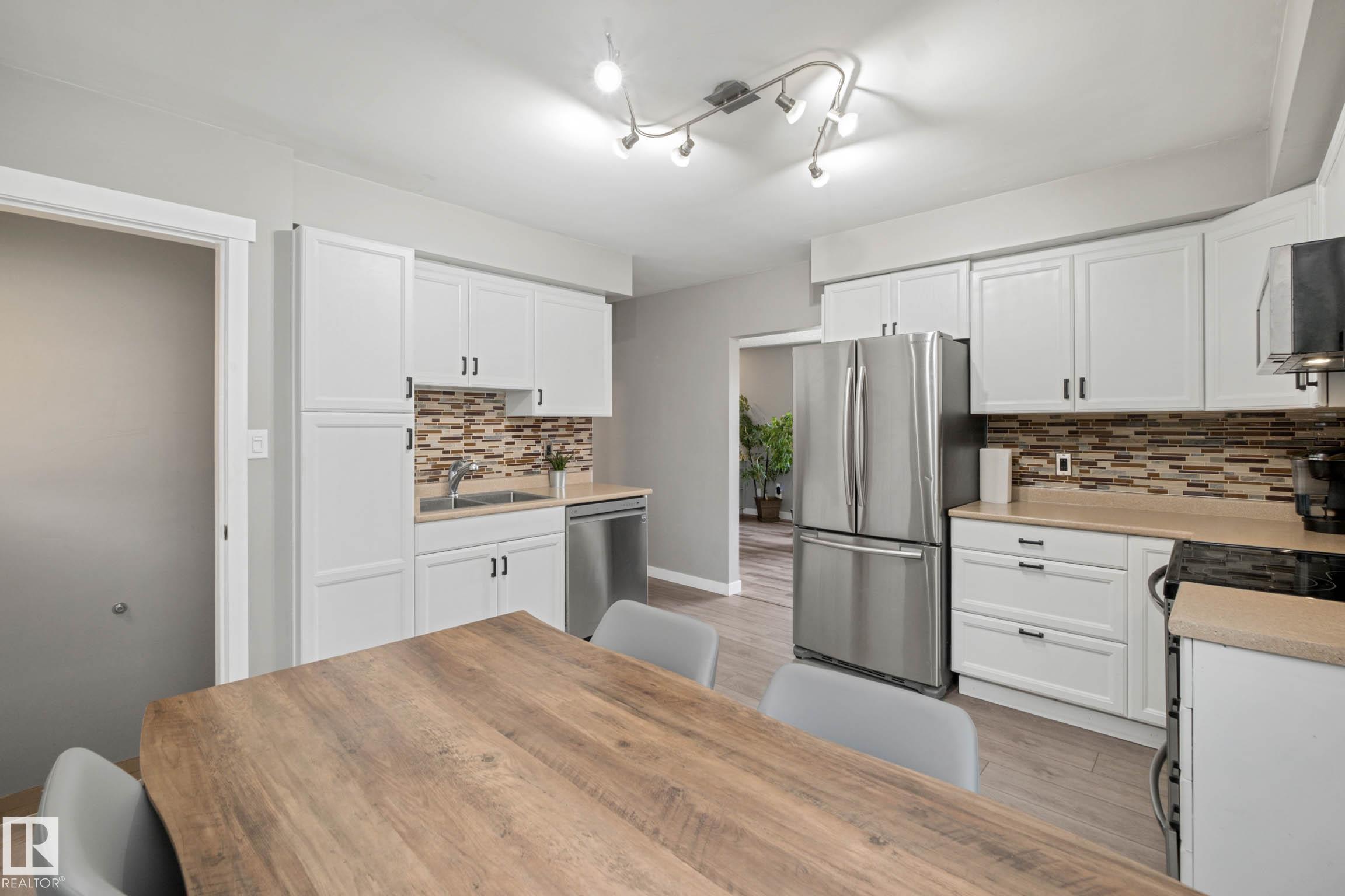 Photo 11 at 13411 131 Street NW, Wellington, Edmonton
