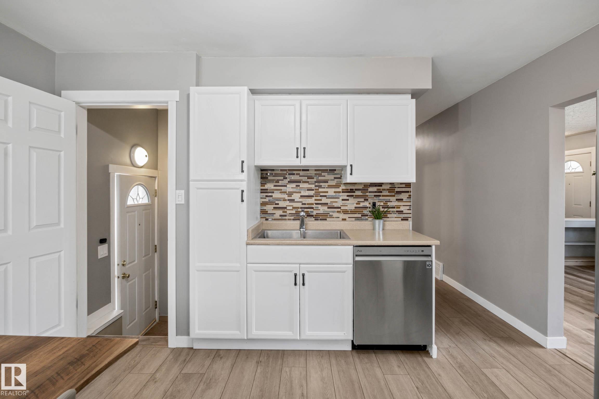 Photo 12 at 13411 131 Street NW, Wellington, Edmonton