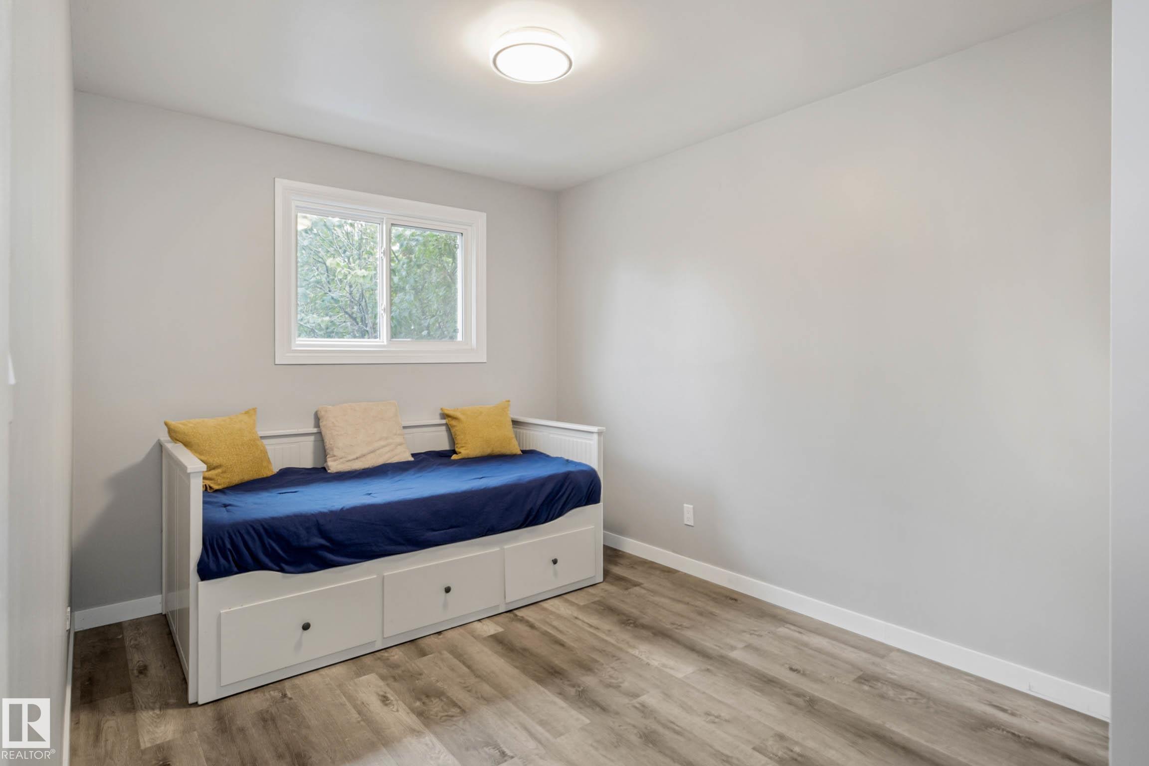 Photo 16 at 13411 131 Street NW, Wellington, Edmonton