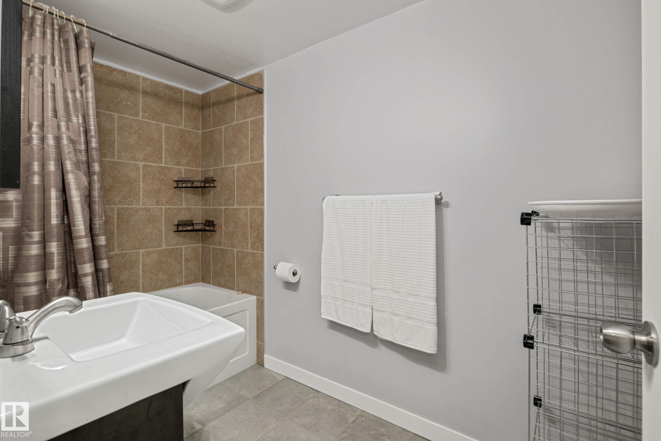 Photo 20 at 13411 131 Street NW, Wellington, Edmonton
