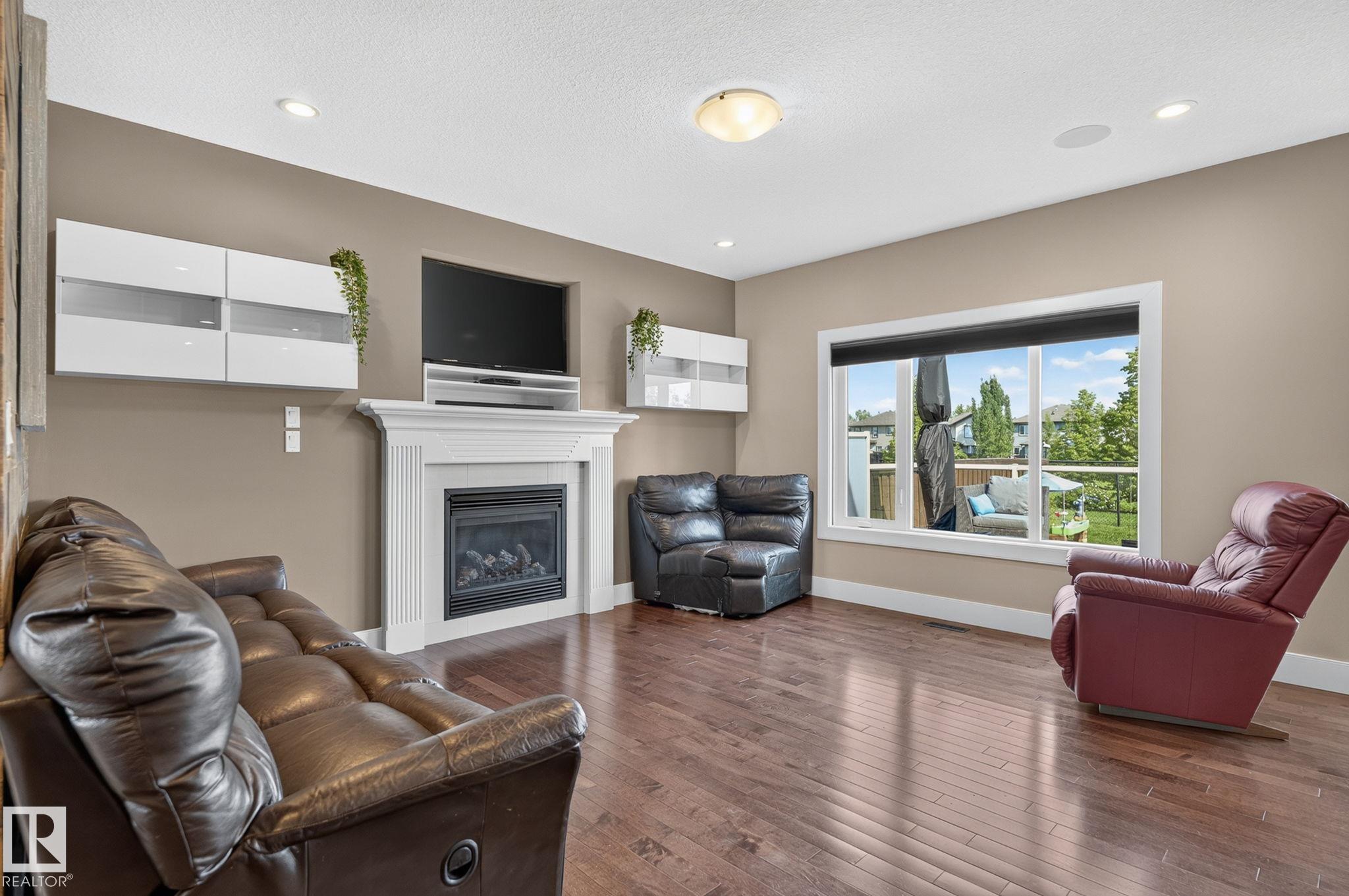 Photo 7 at 42 Sienna Gate, Sienna, Fort Saskatchewan
