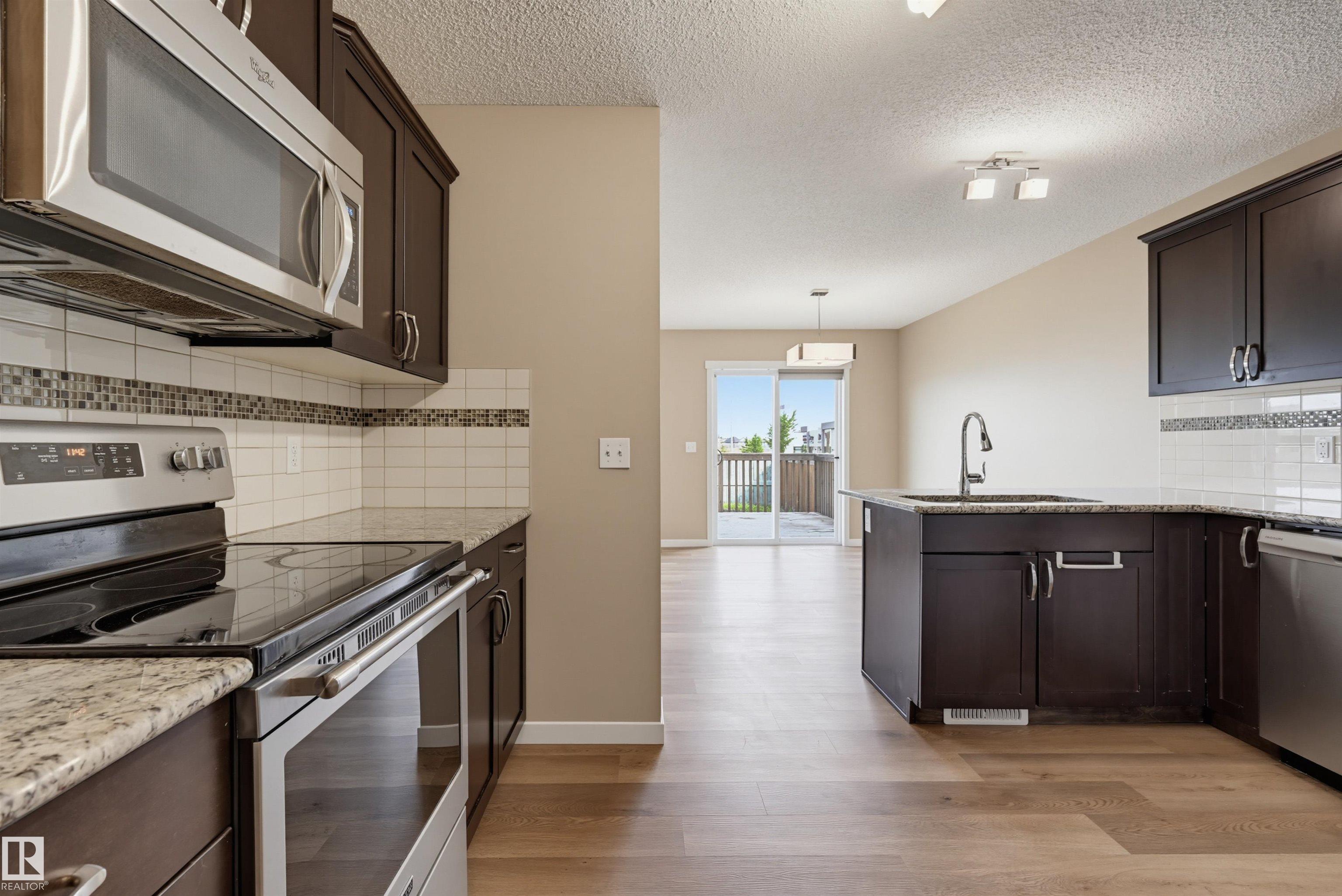 Photo 12 at 16428 12 Avenue SW, Glenridding Heights, Edmonton
