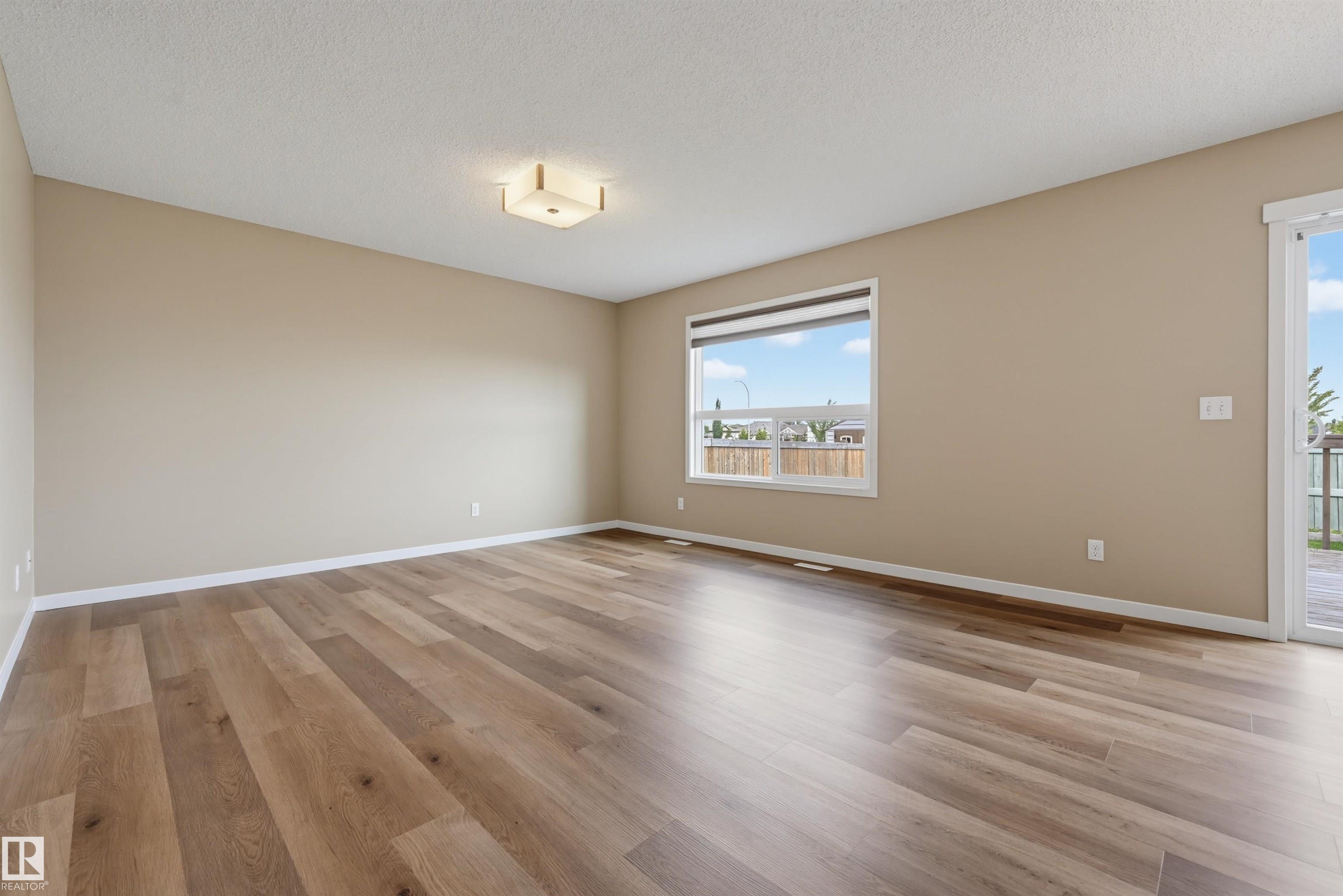Picture for 16428 12 AV SW