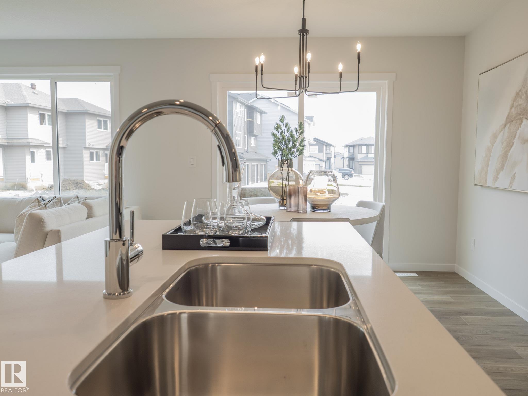 https://zimg.paragon.ice.com/ParagonImages/Property/PM/RAE/225409495/14/0/0/020650291728cf9e57be9d47bdd34315/1/7af74ea880d12d363a705c7308285f60/225409495-b9124720-d0b7-4fbe-961f-1c7f57bd594a.JPG