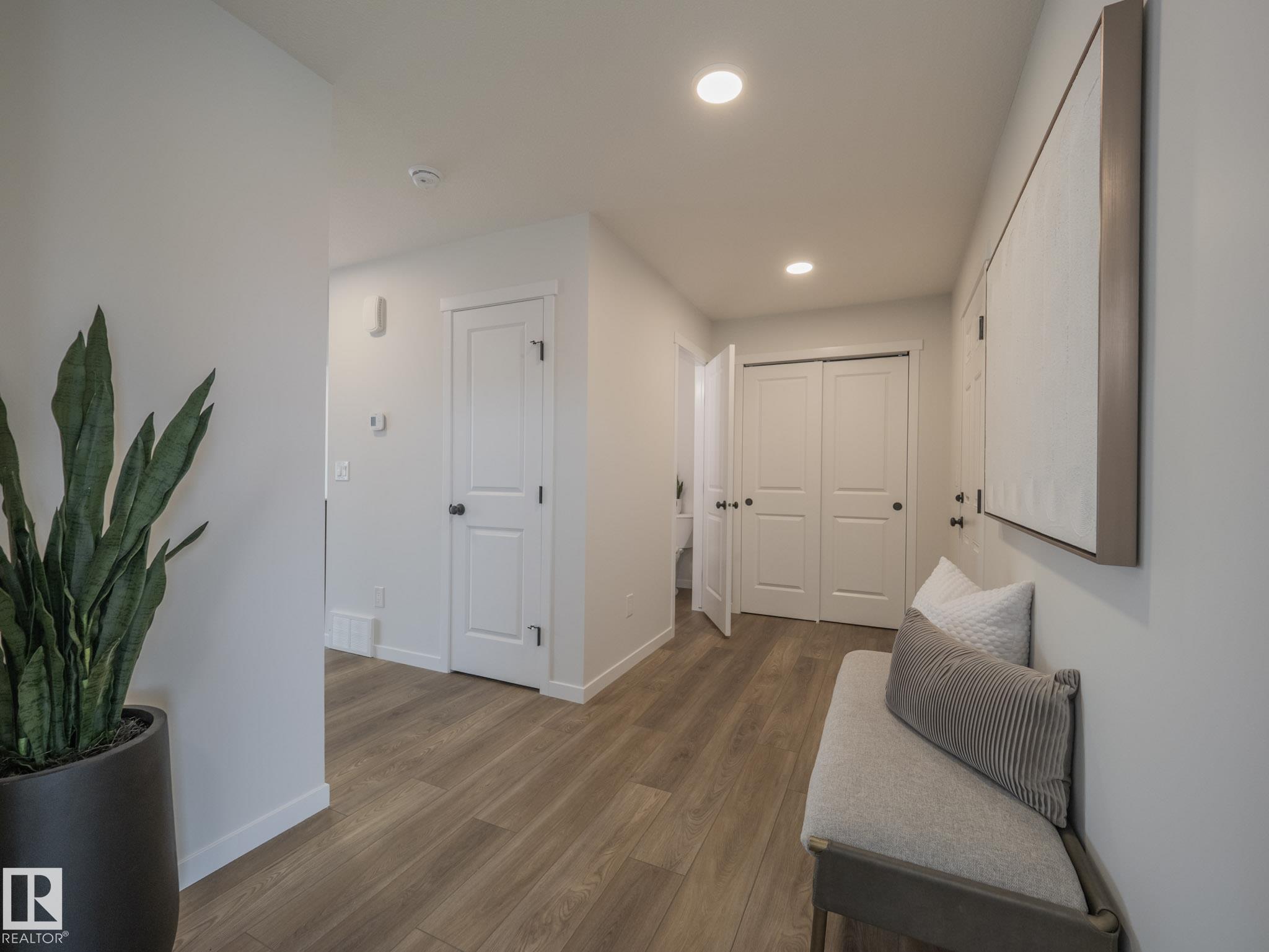 https://zimg.paragon.ice.com/ParagonImages/Property/PM/RAE/225409495/6/0/0/5d9cb3f8660c80e22c66fe956dbf03ab/1/7af74ea880d12d363a705c7308285f60/225409495-df121e56-1897-408d-bedb-7141e55ad30e.JPG
