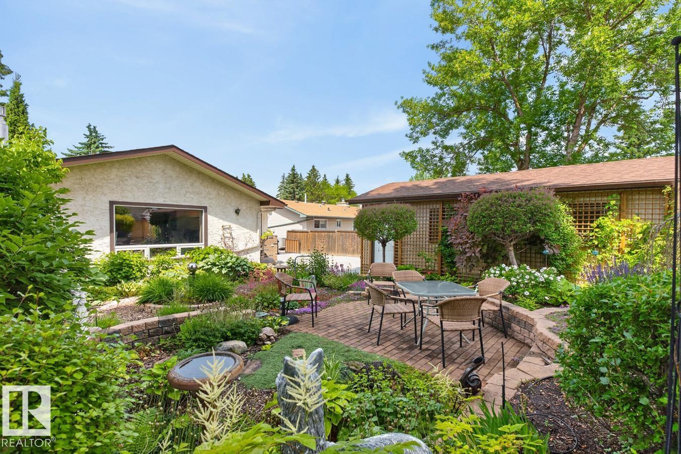 3 Hummingbird Court, Brentwood, Sherwood Park