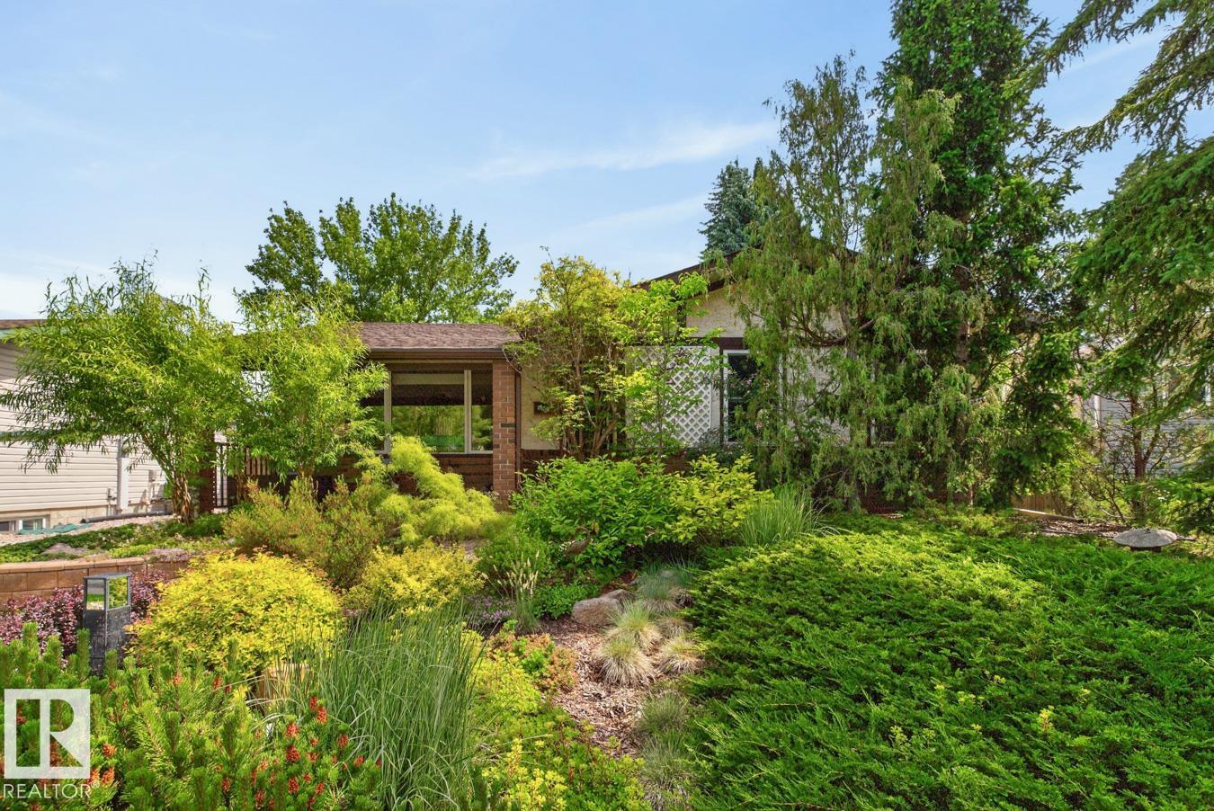 3 Hummingbird Court, Brentwood, Sherwood Park