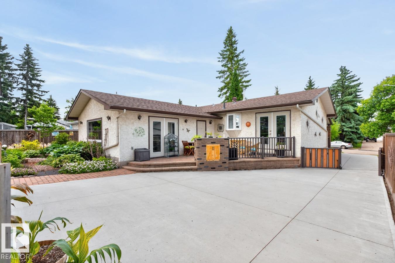 Photo 35 at 3 Hummingbird Court, Brentwood, Sherwood Park