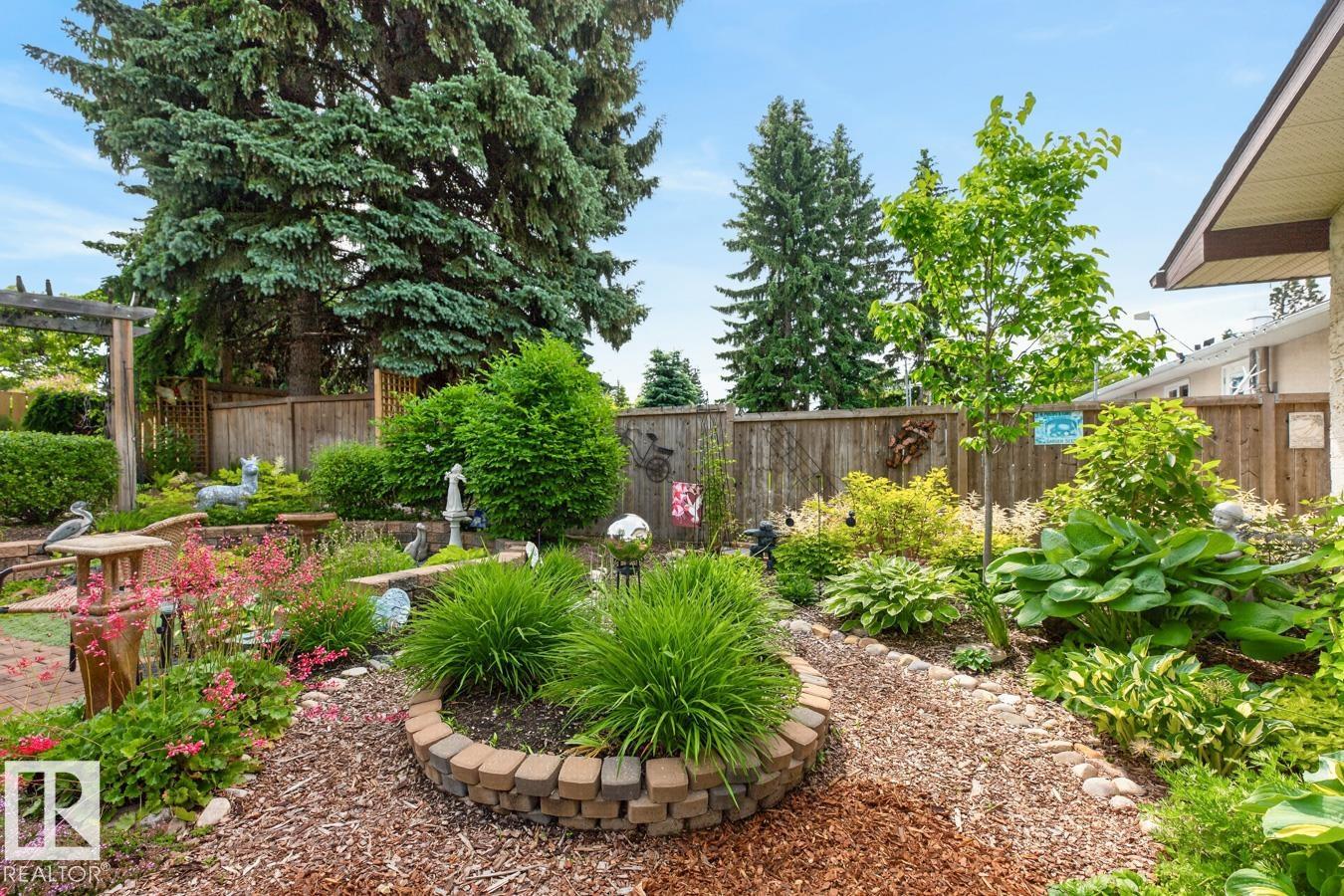 Photo 38 at 3 Hummingbird Court, Brentwood, Sherwood Park
