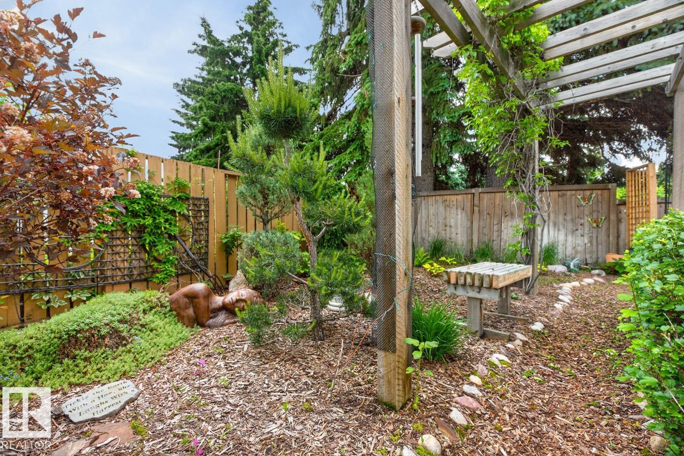 Photo 41 at 3 Hummingbird Court, Brentwood, Sherwood Park