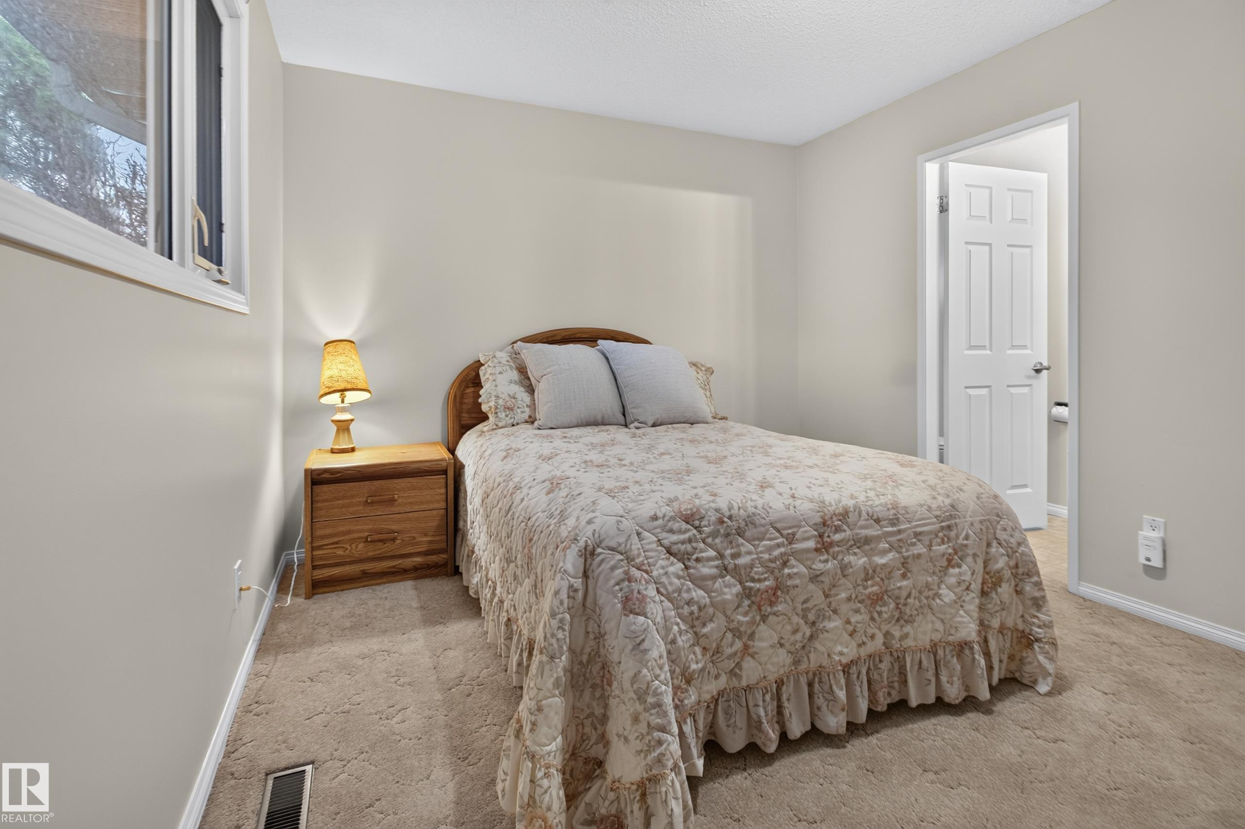 Photo 25 at 17603 85 Avenue NW, Thorncliffe, Edmonton