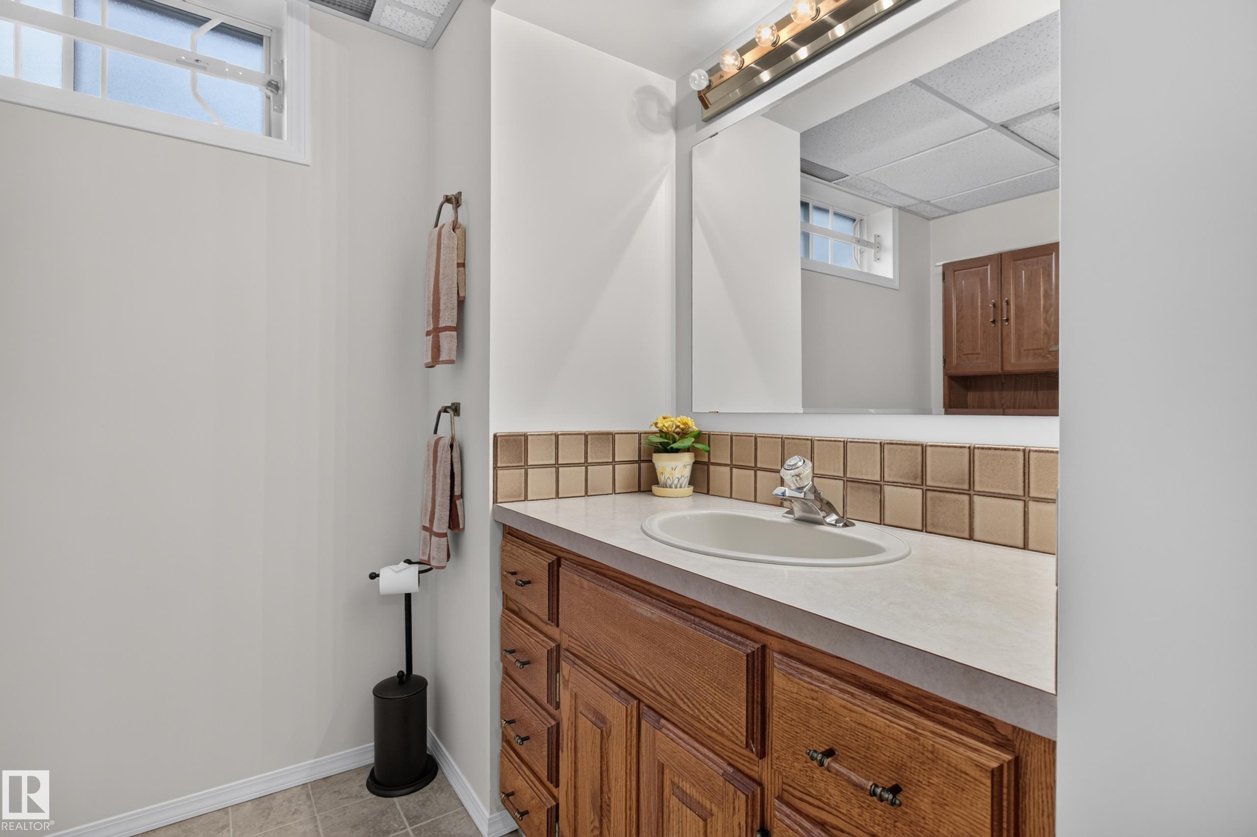 Photo 37 at 17603 85 Avenue NW, Thorncliffe, Edmonton