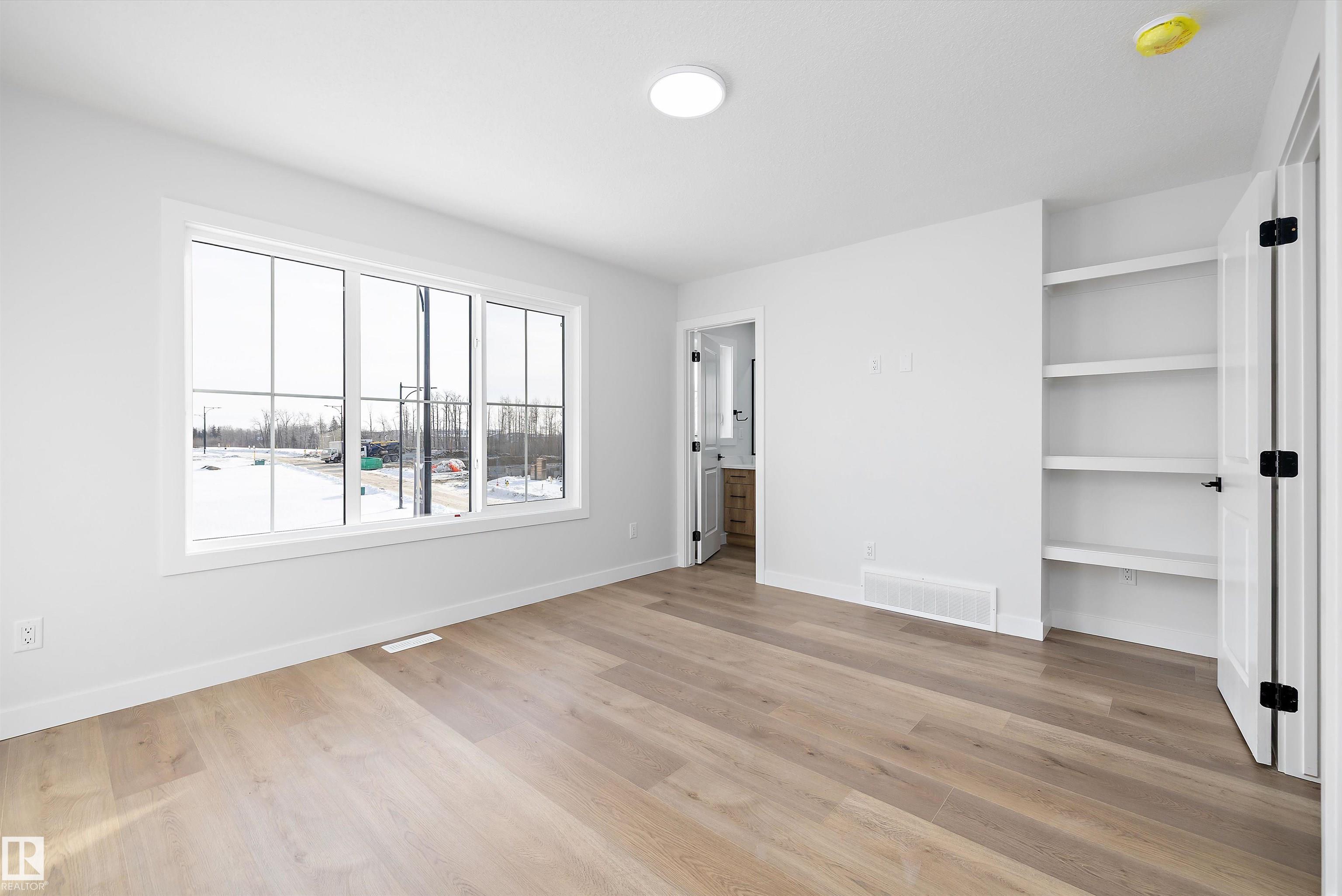 https://zimg.paragon.ice.com/ParagonImages/Property/PM/RAE/225409518/23/0/0/f3963614246298b67fc3af671bf4781a/1/2e3658caa25e42276e7159d6f5ecd335/225409518-7f637d26-9499-47fb-9b2c-168c6715d2bc.JPG