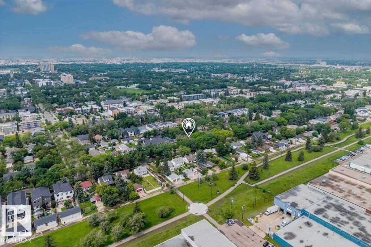 https://zimg.paragon.ice.com/ParagonImages/Property/PM/RAE/225409525/35/0/0/143f194869a8f2332fb29bcbd2b48839/1/37c6cf49b72b19af7f750bcbdb4716ad/225409525-fc2afbd4-0db6-44f5-9d36-36f77baa64da.JPG