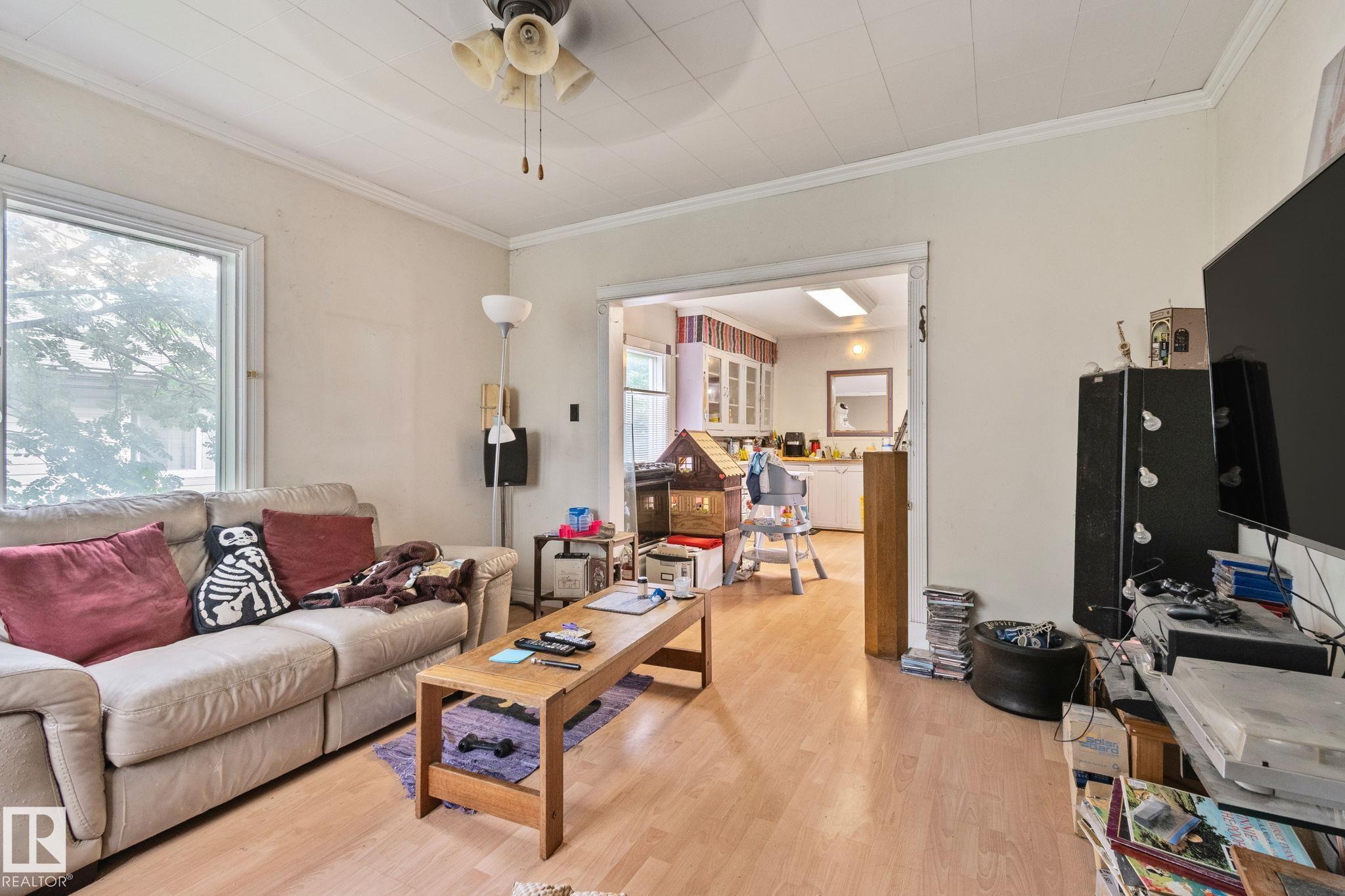 Photo 12 at 11209 38 Street NW, Beverly Heights, Edmonton